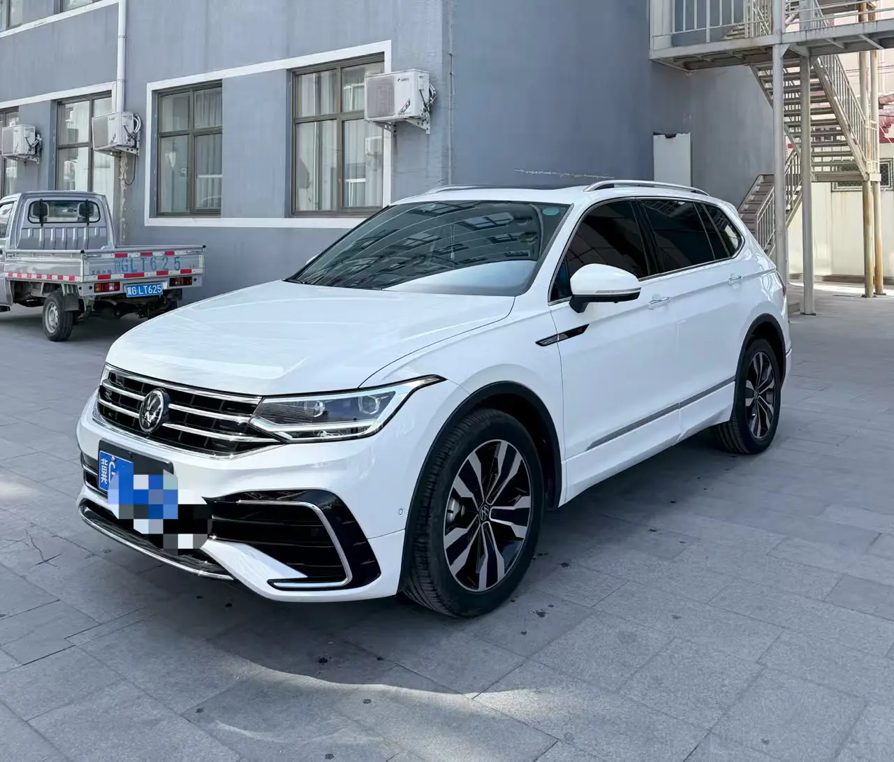 Volkswagen Tiguan L