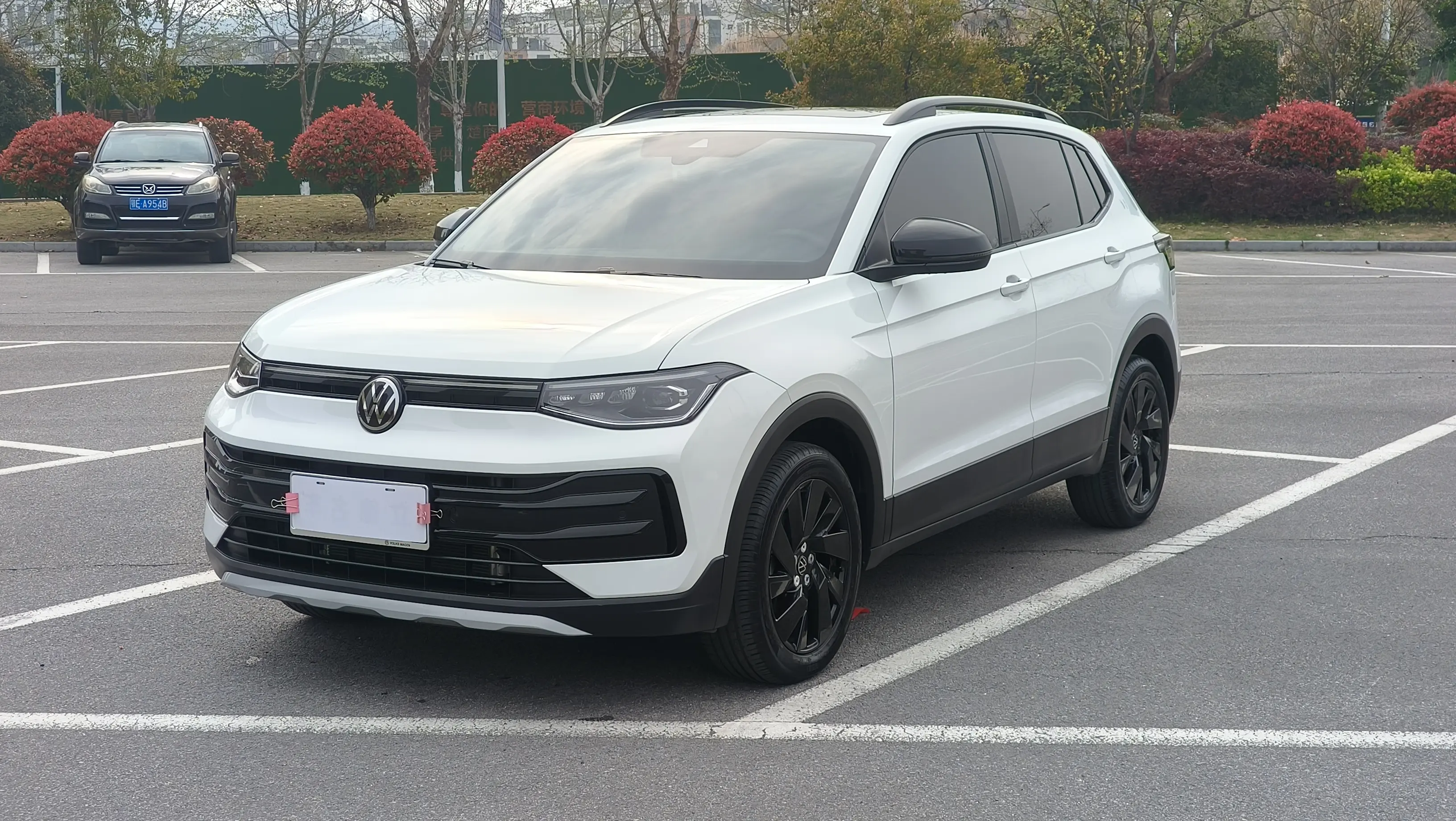 Volkswagen Tharu