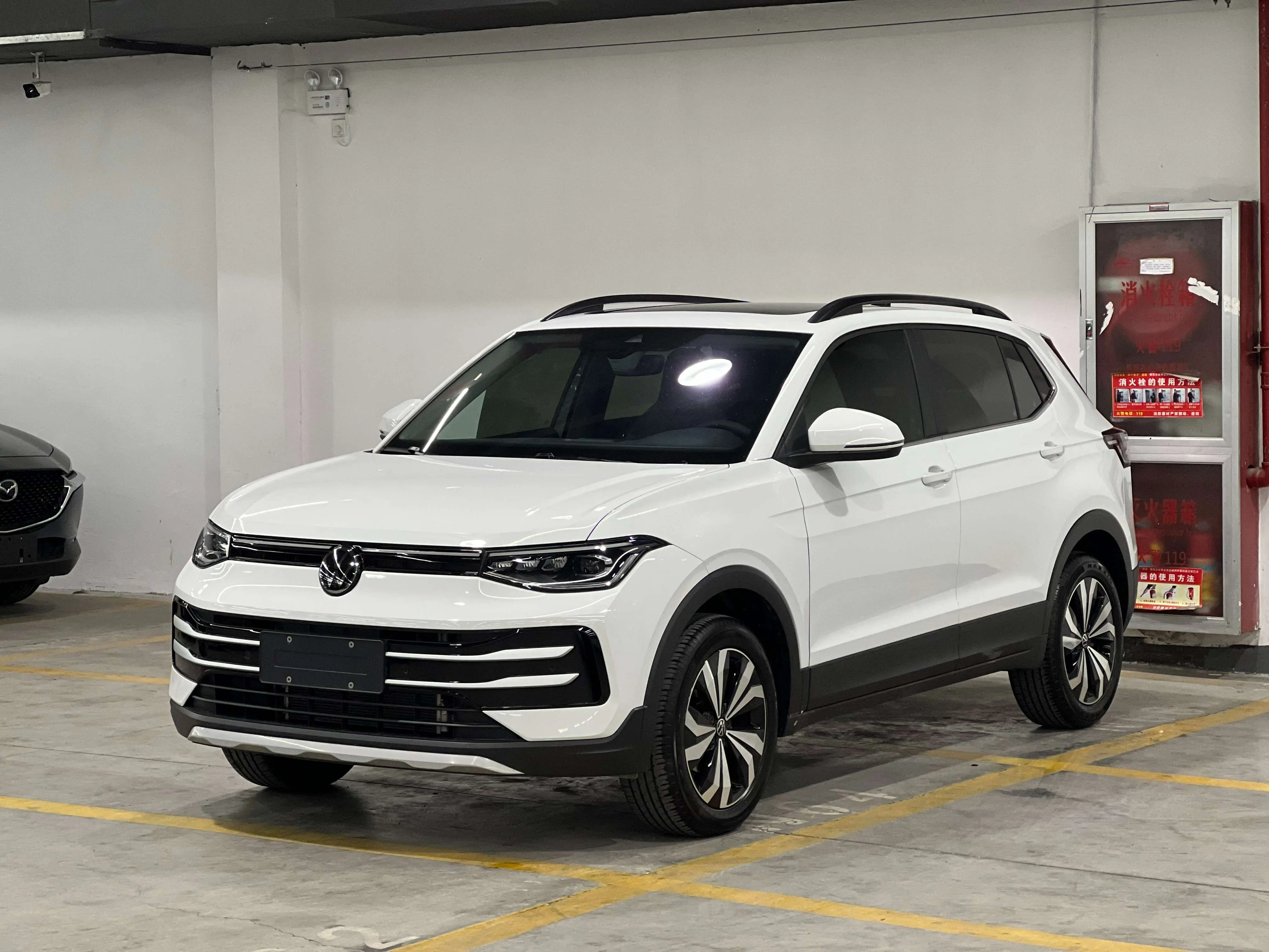 Volkswagen Tharu