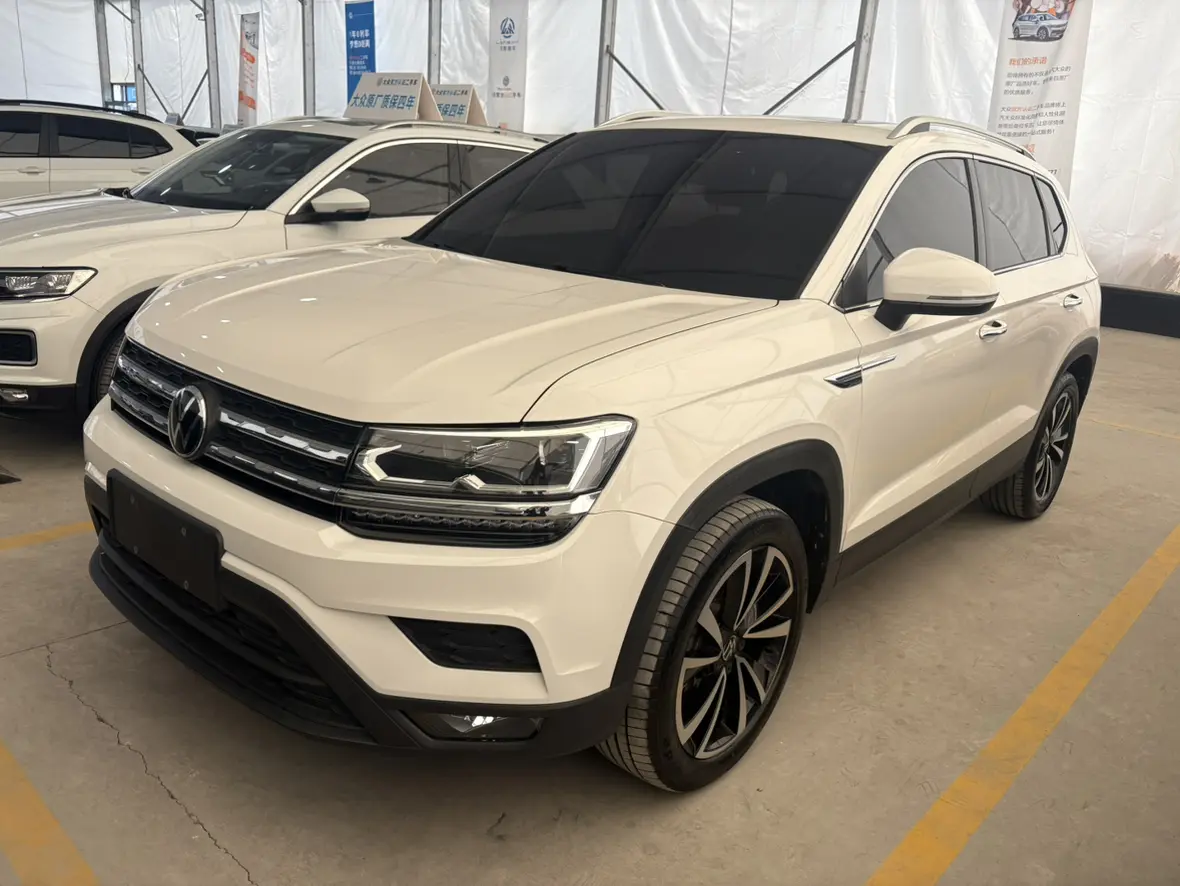 Volkswagen Tharu