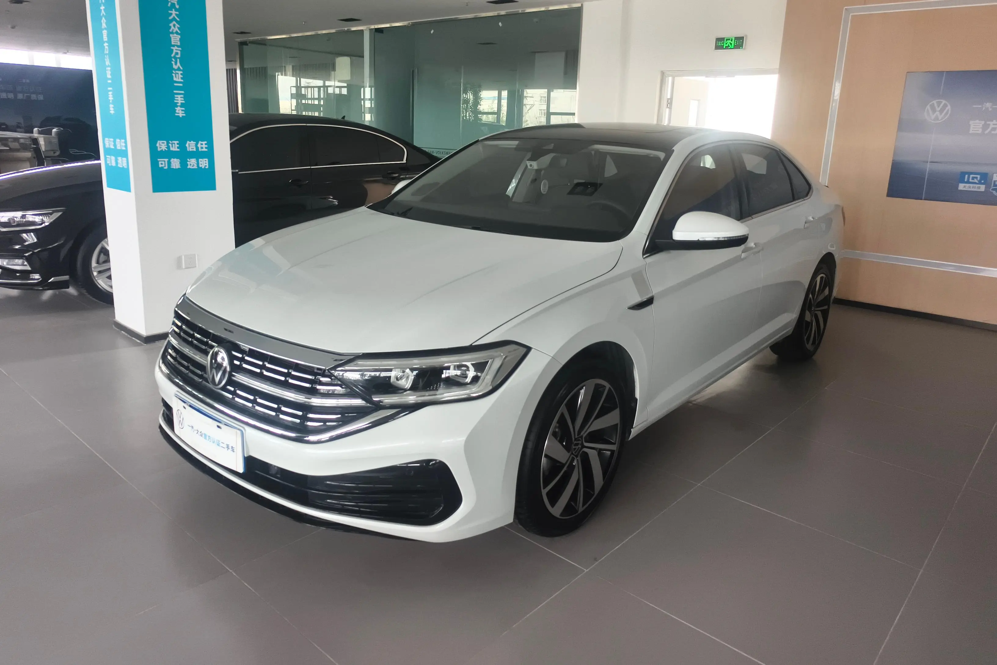 Volkswagen Sagitar