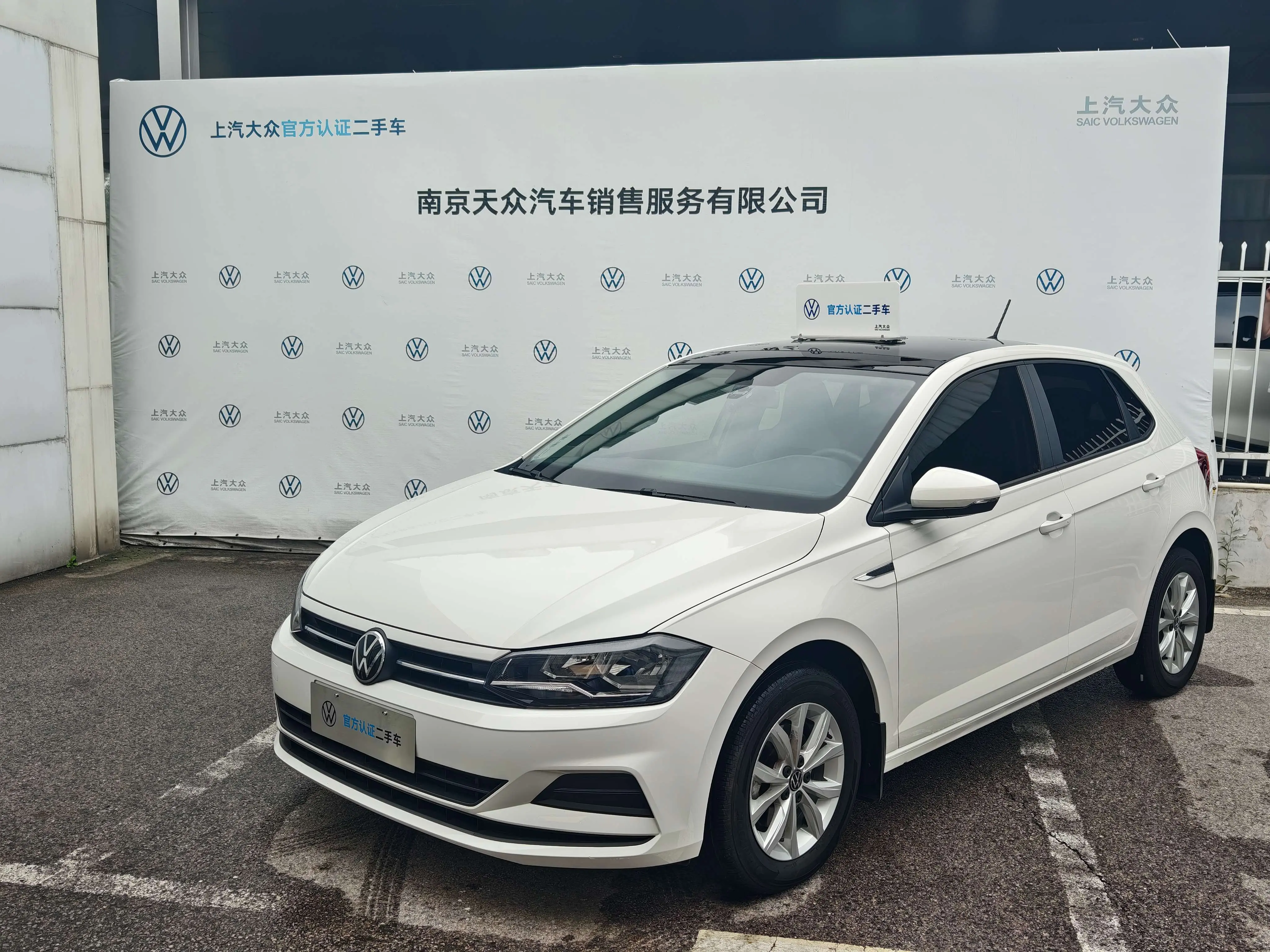 Volkswagen Polo  из Китая