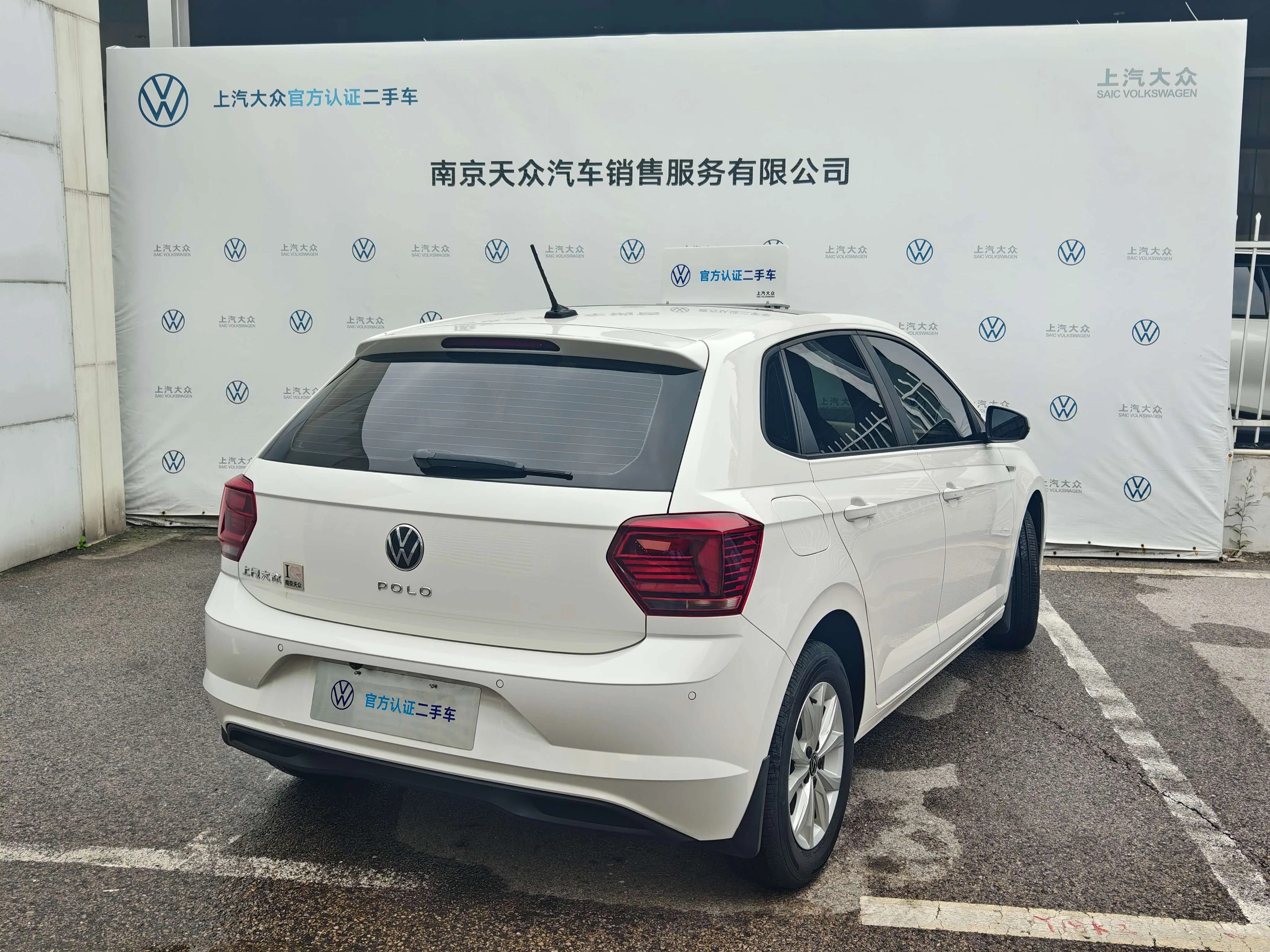 Volkswagen Polo  из Китая