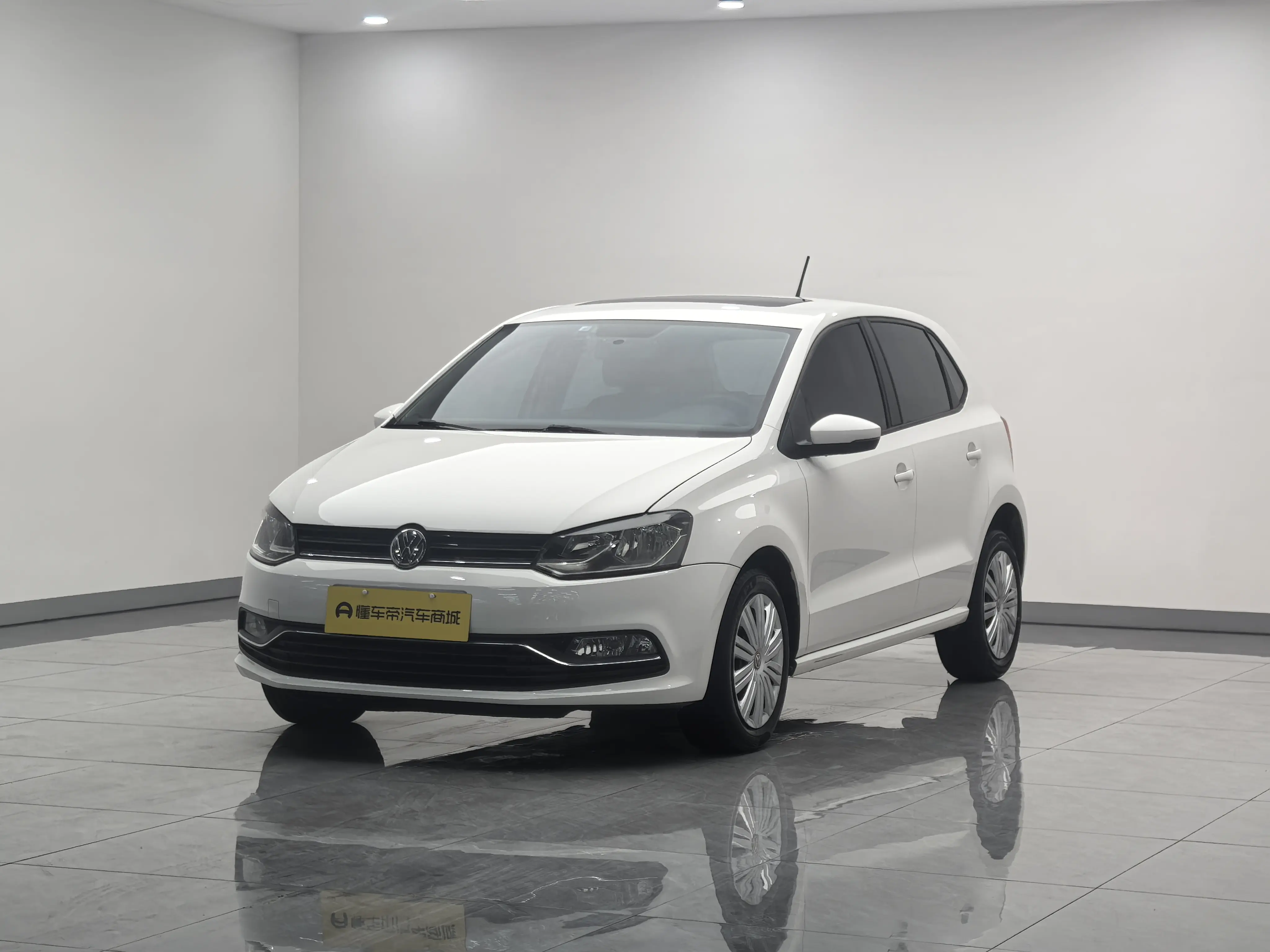 Volkswagen Polo  из Китая