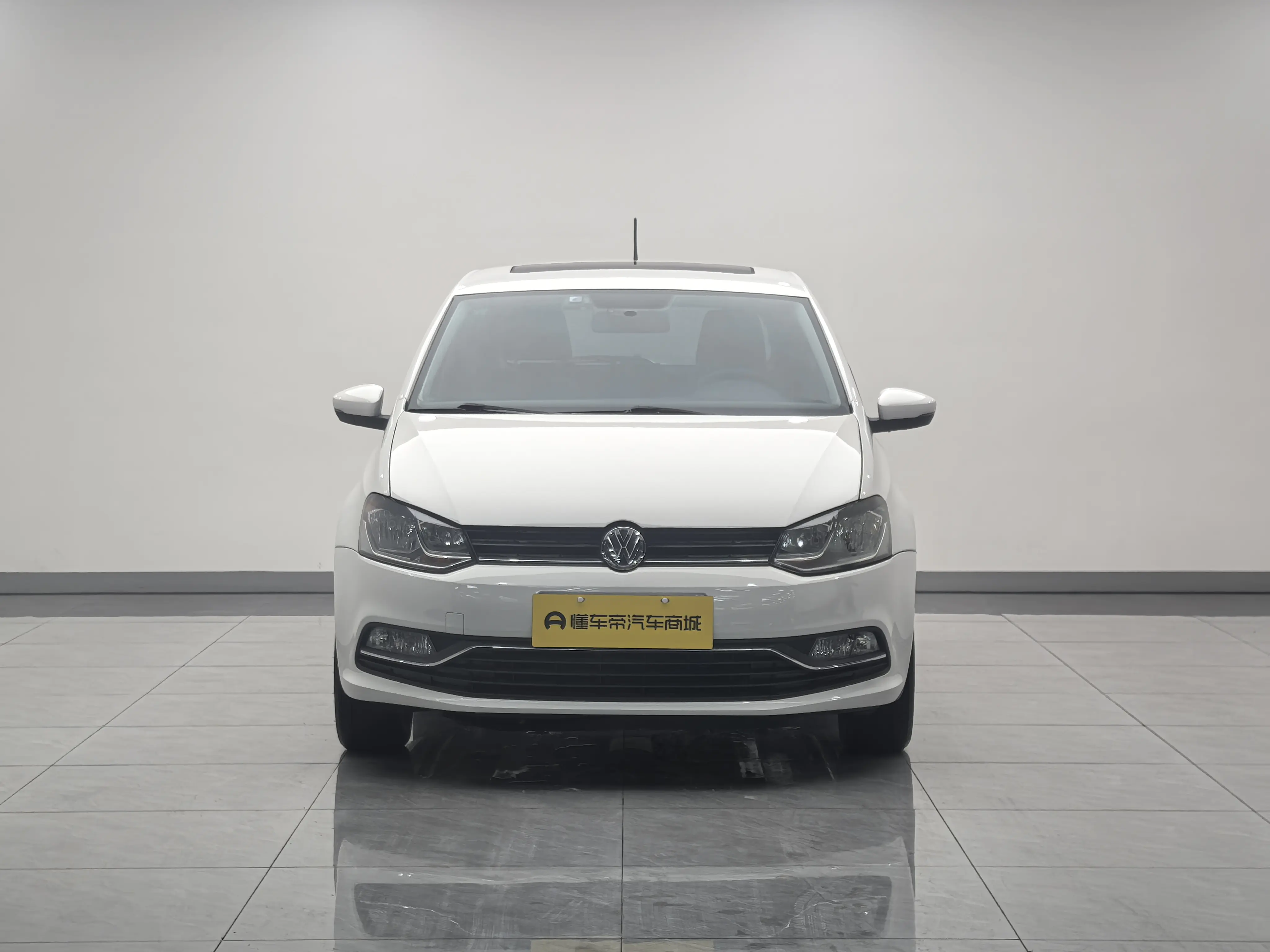 Volkswagen Polo  из Китая