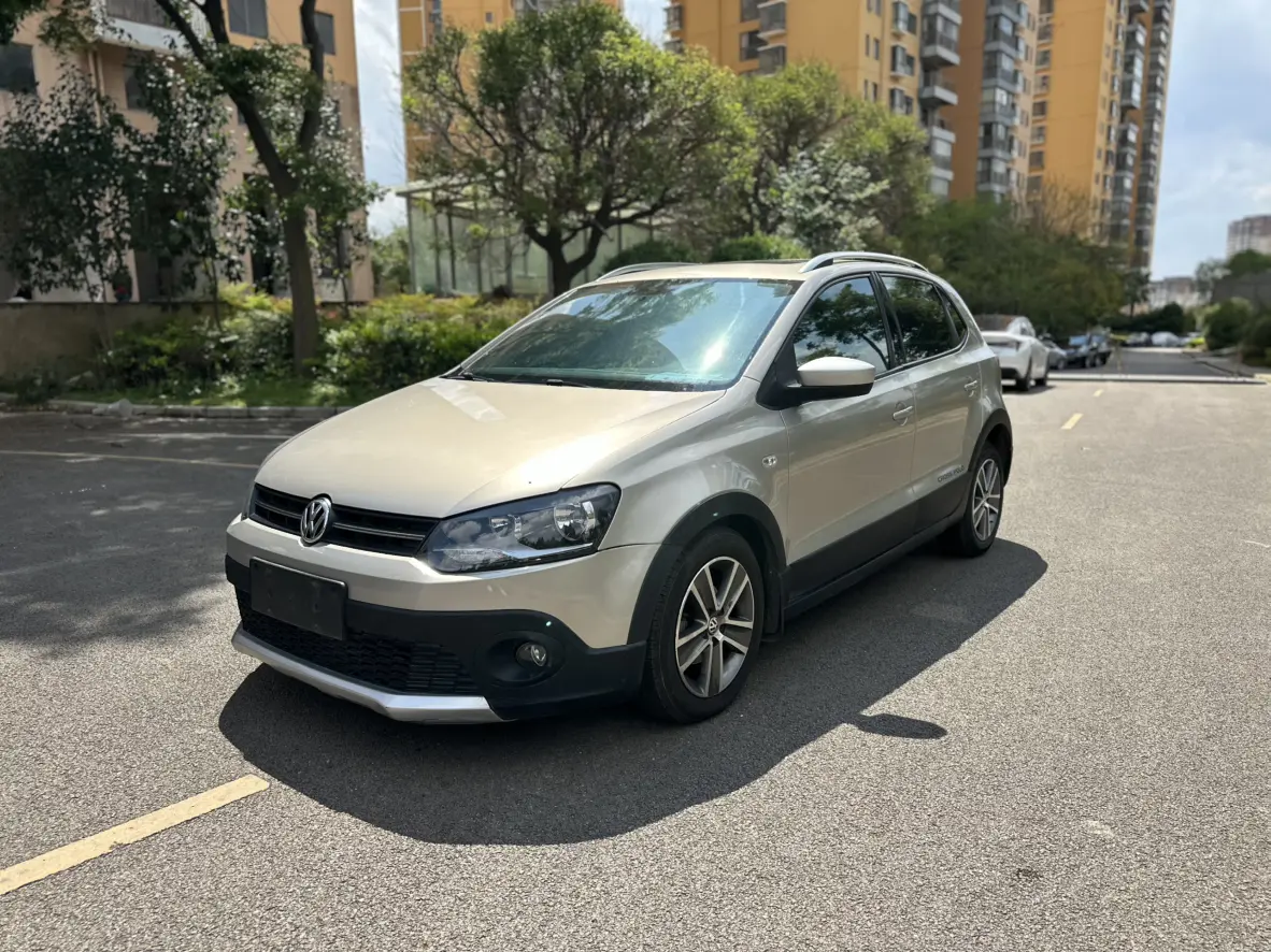 Volkswagen Polo  из Китая