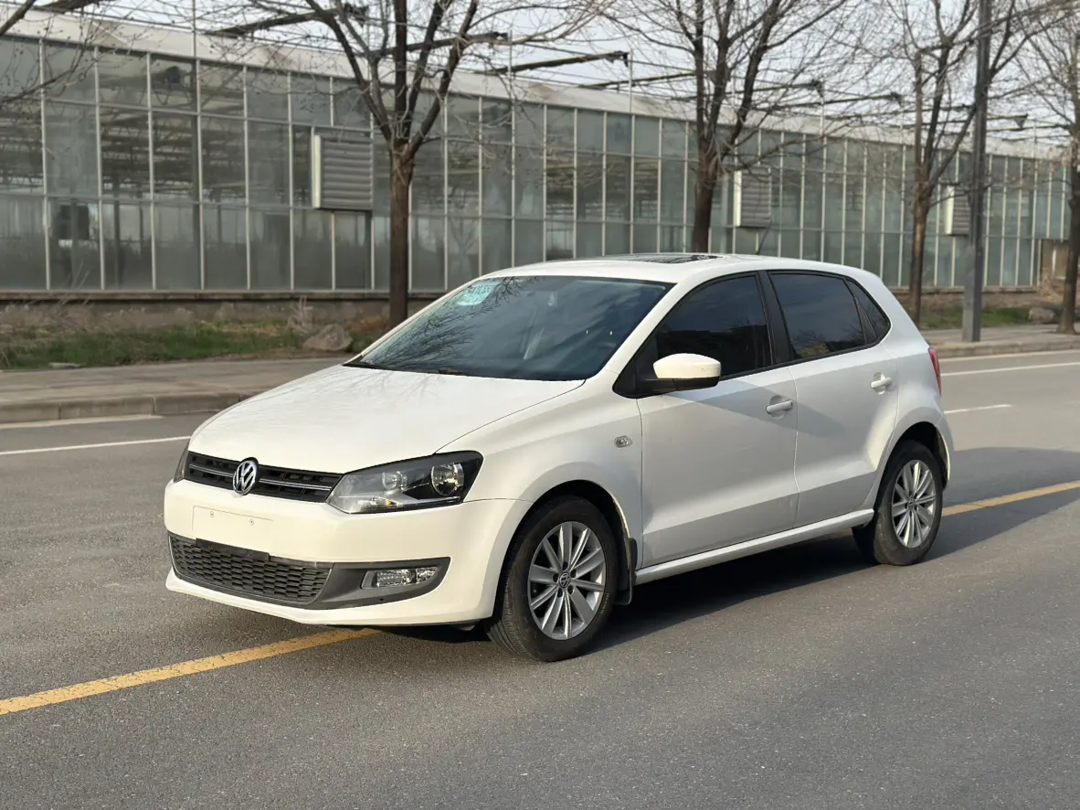 Volkswagen Polo  из Китая