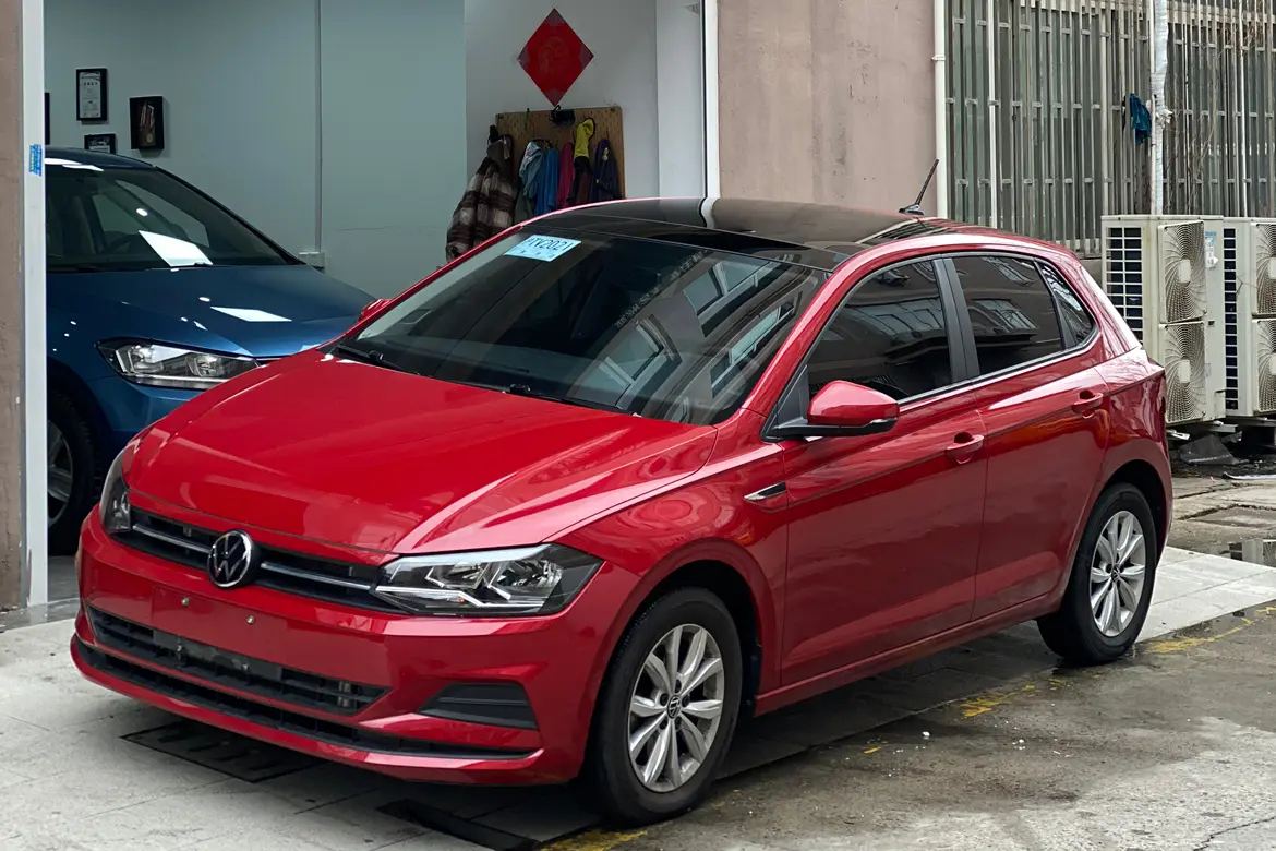 Volkswagen Polo  из Китая