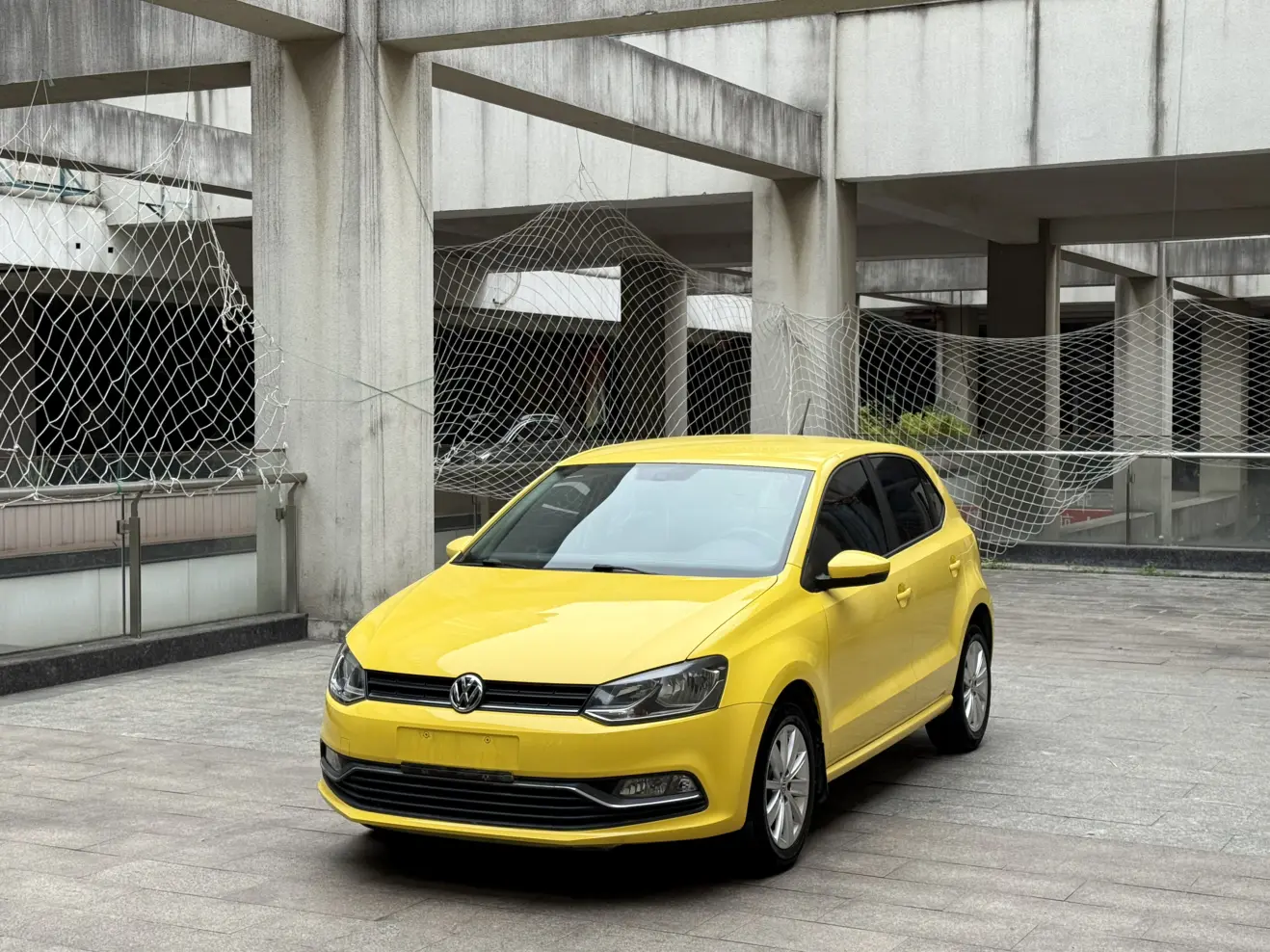 Volkswagen Polo  из Китая