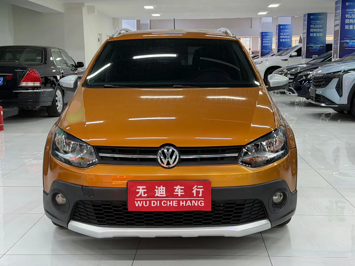 Volkswagen Polo  из Китая