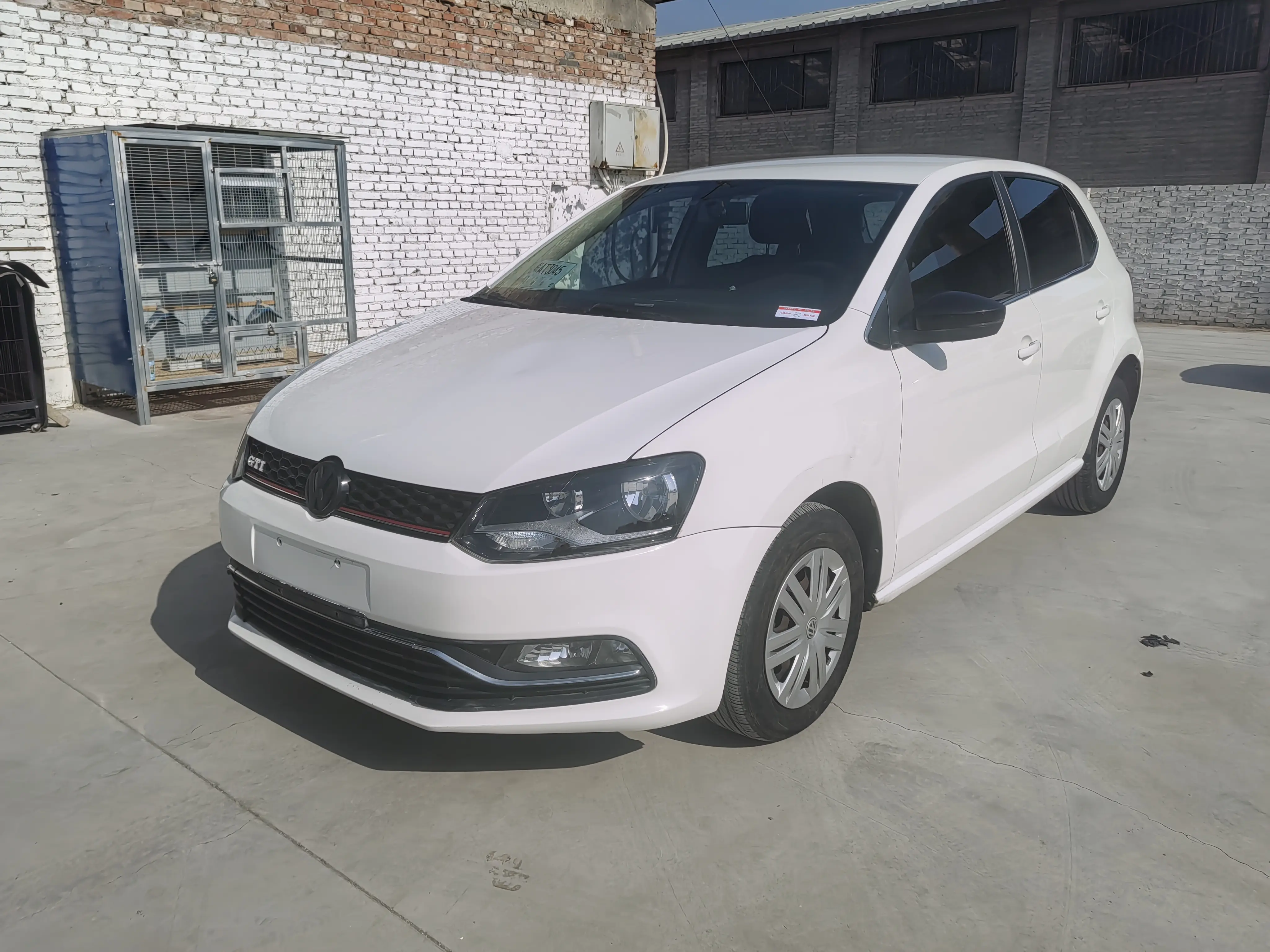 Volkswagen Polo  из Китая