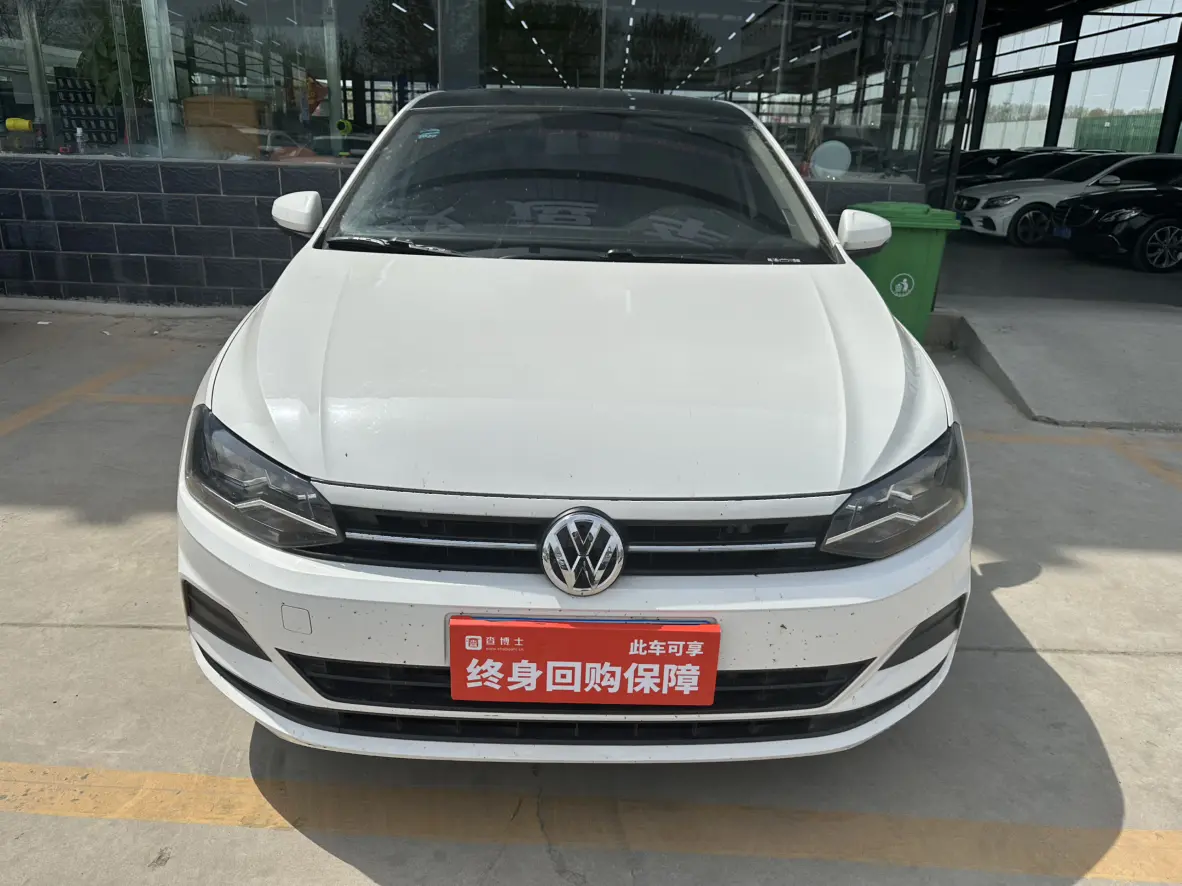 Volkswagen Polo  из Китая