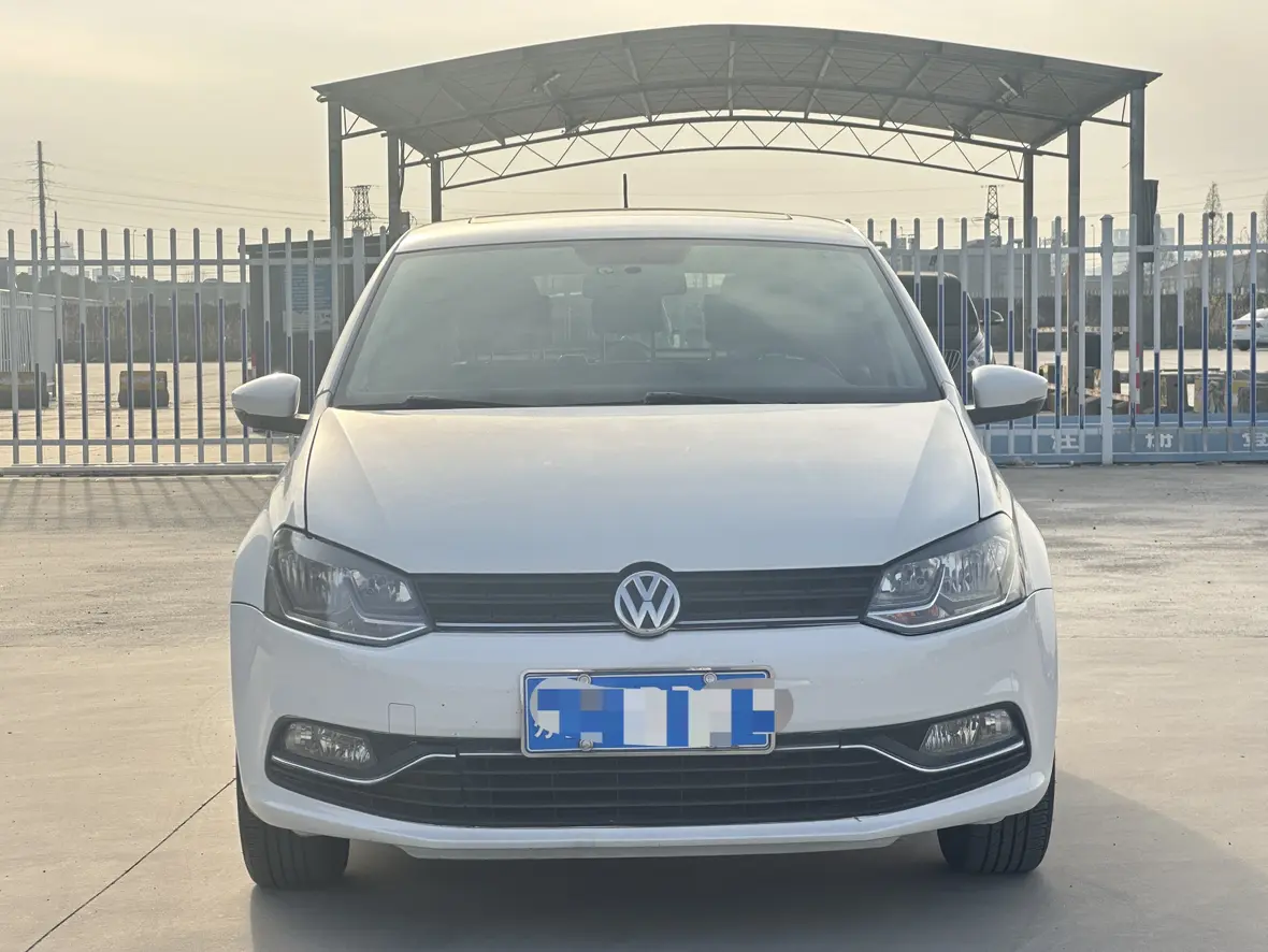 Volkswagen Polo  из Китая
