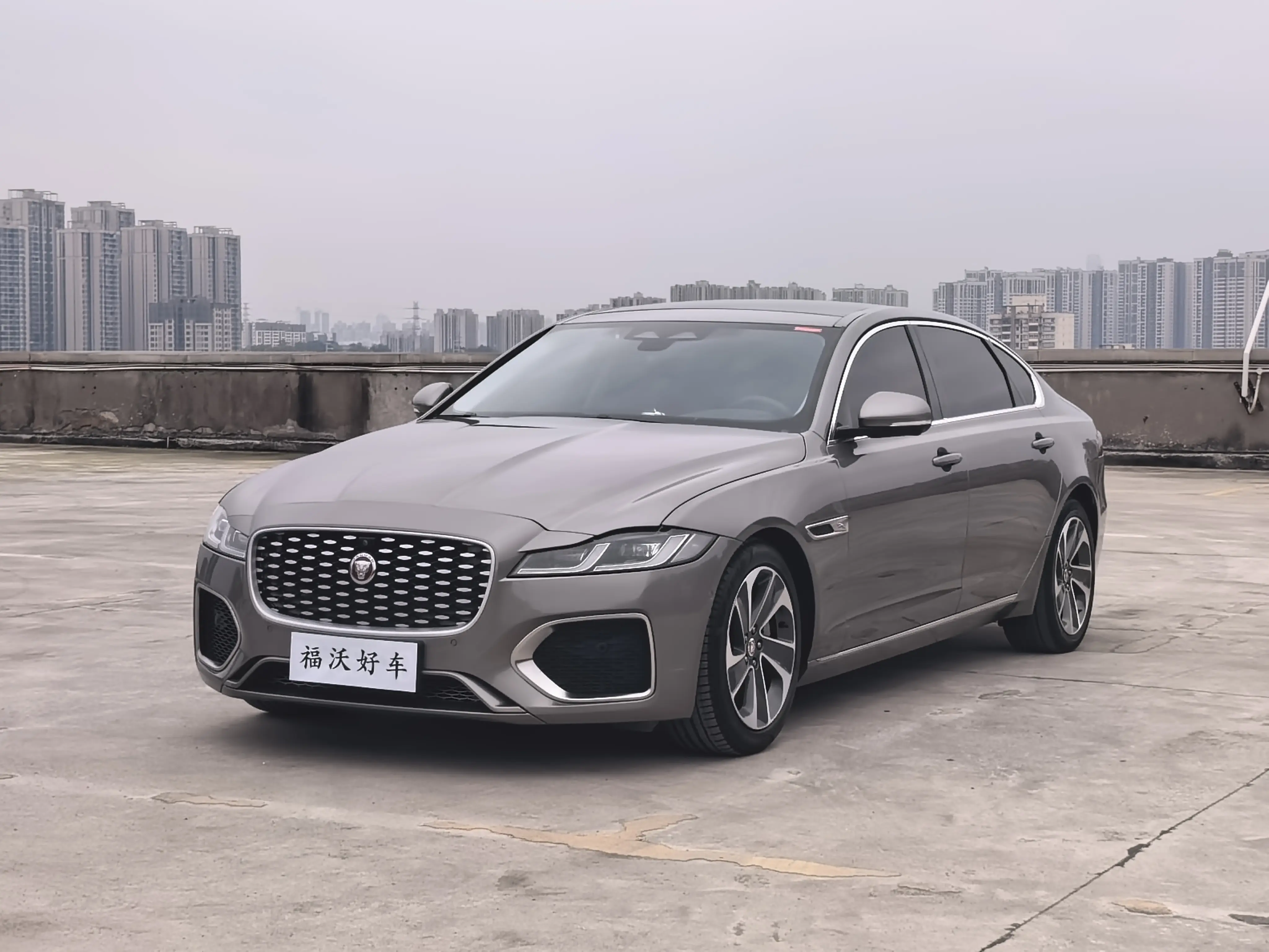 Jaguar XFL