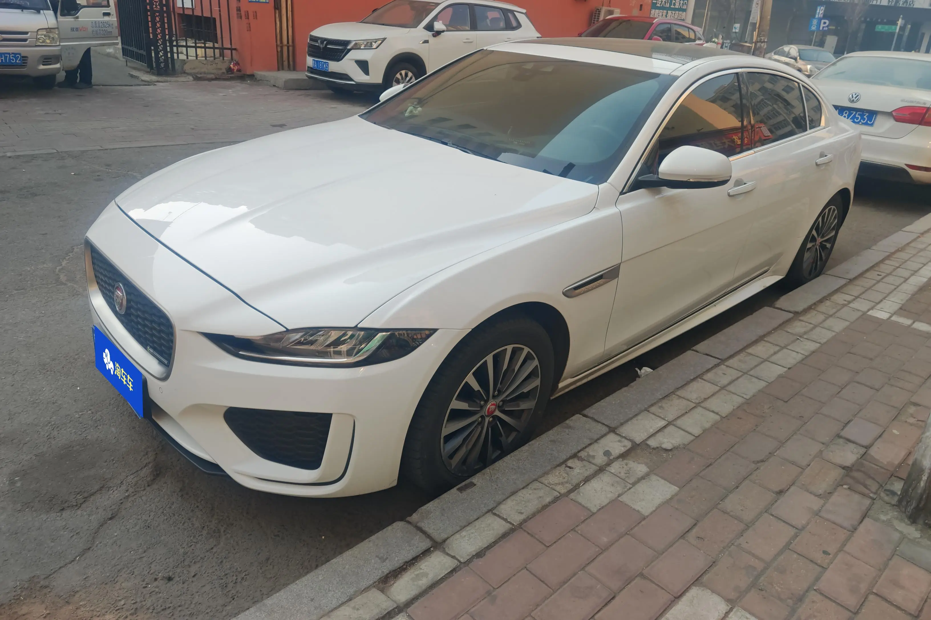Jaguar XEL