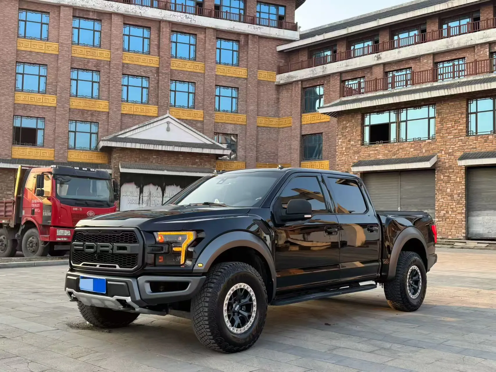 Ford F-150 Raptor  из Китая