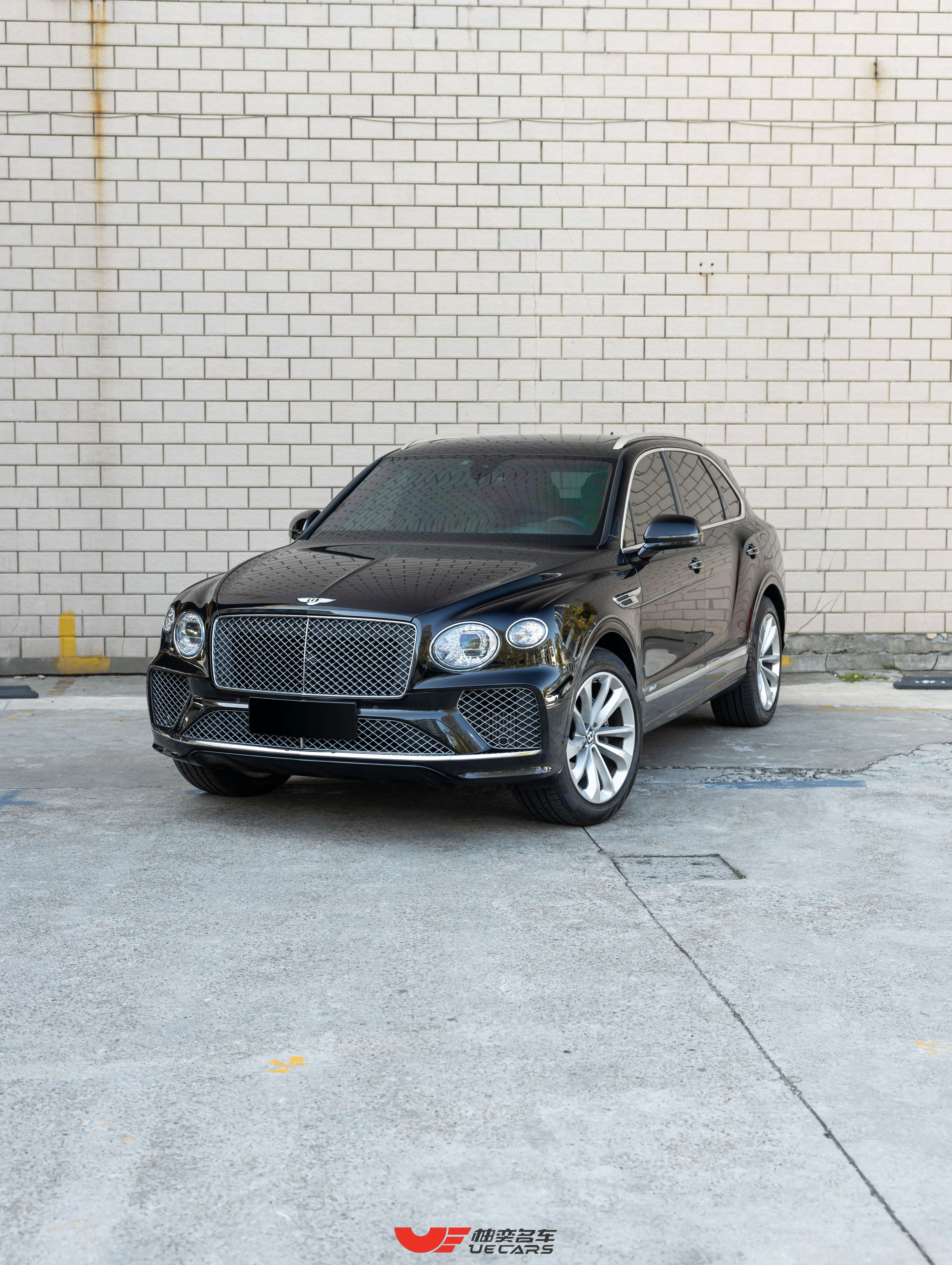 Bentley Bentayga PHEV  из Китая