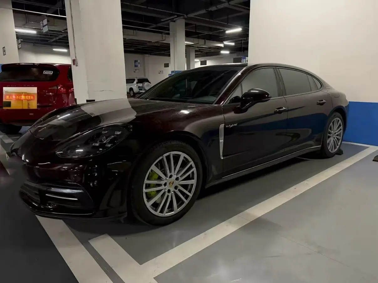 Porsche Panamera E-Hybrid