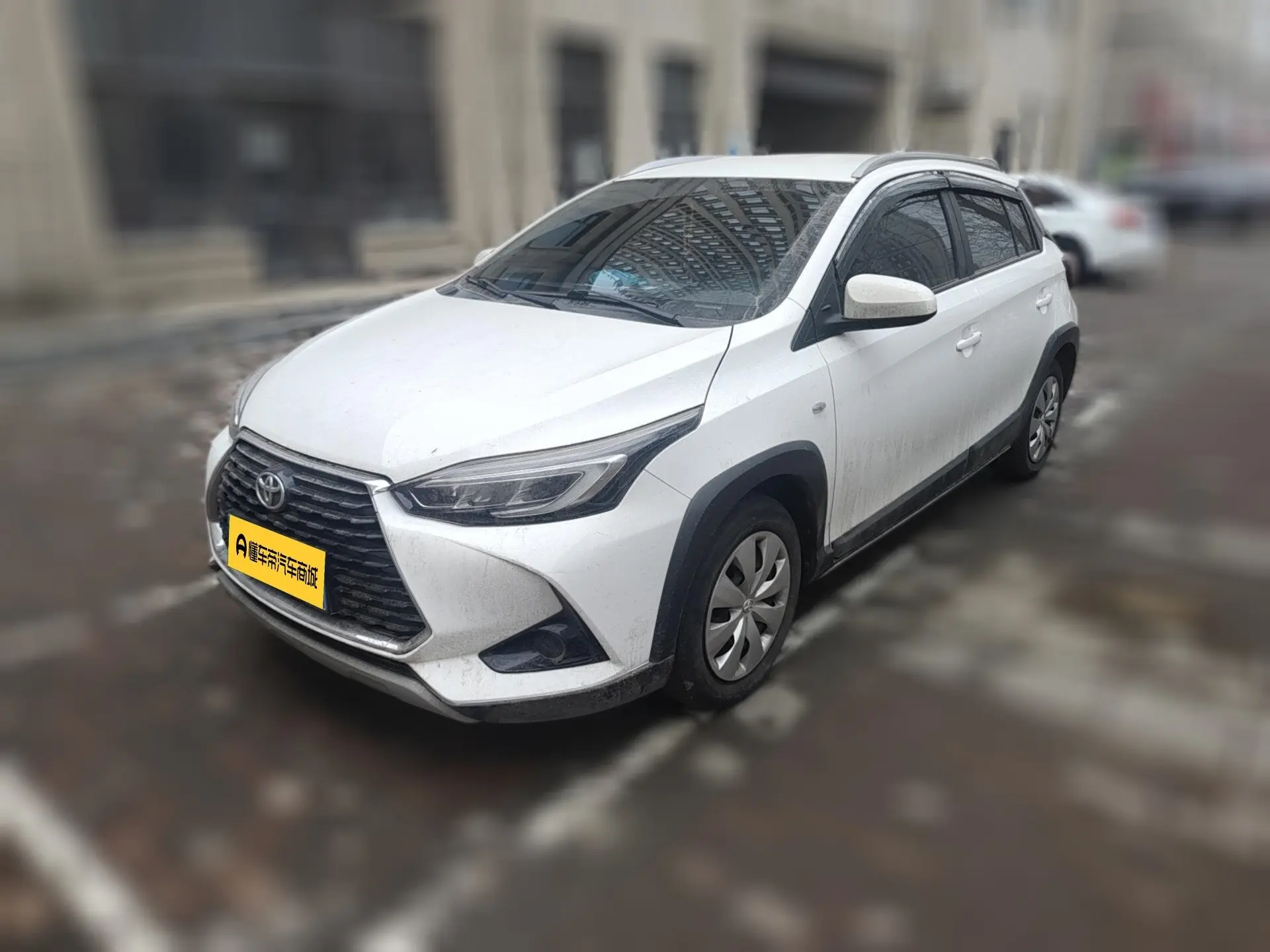 Toyota Yaris L
