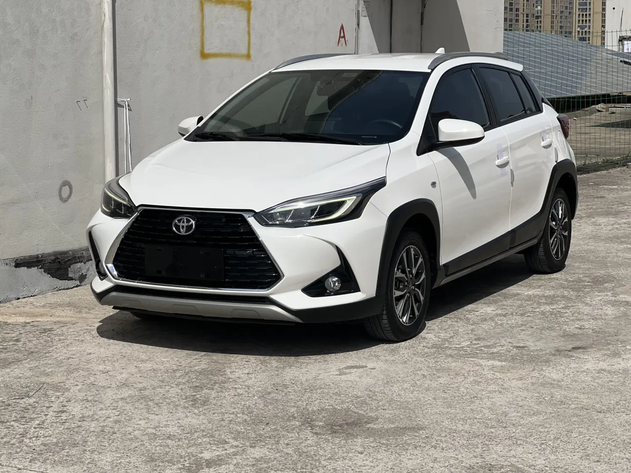 Toyota Yaris L
