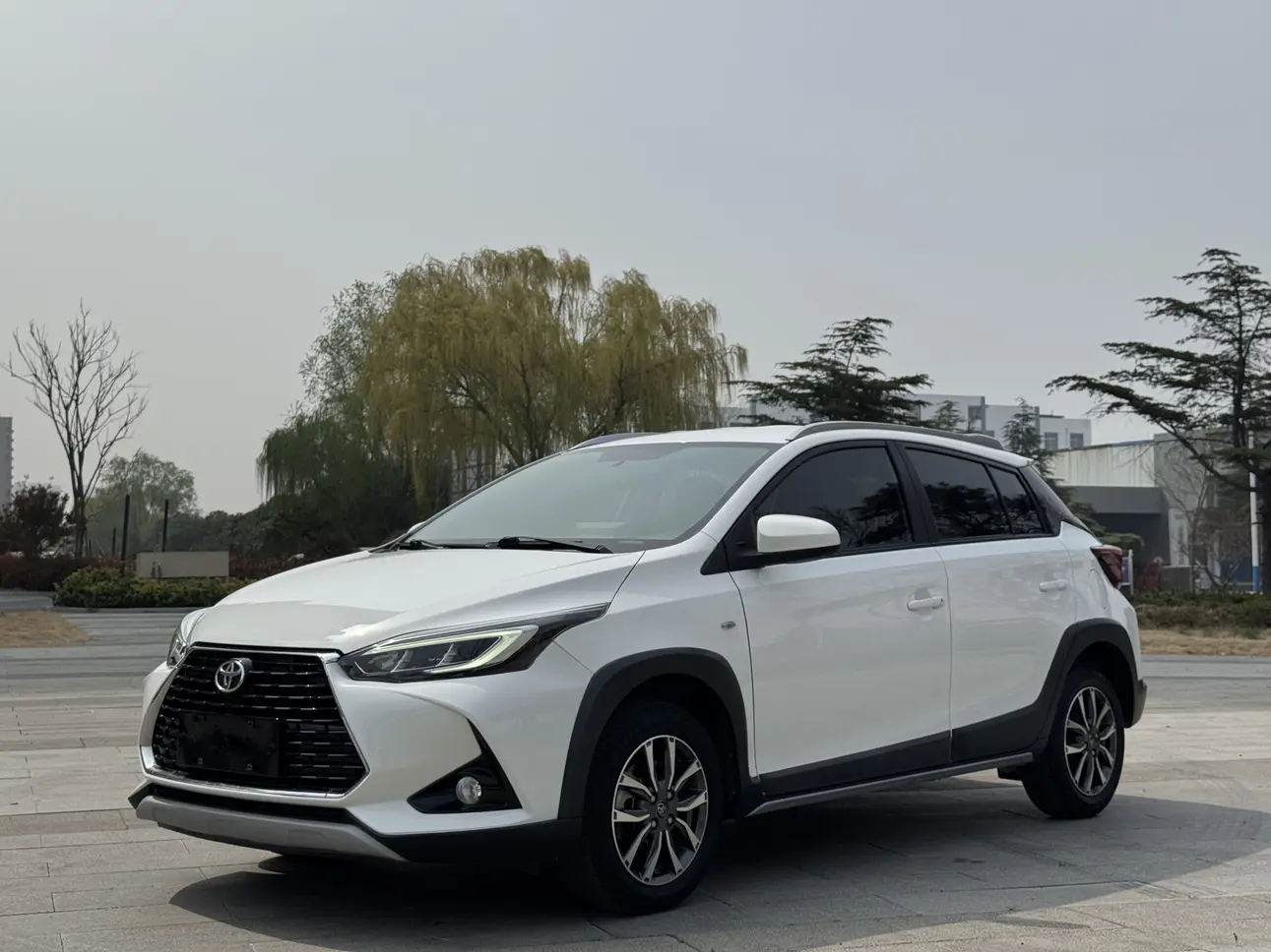 Toyota Yaris L  из Китая