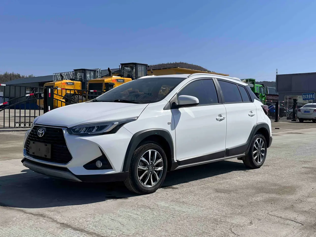 Toyota Yaris L