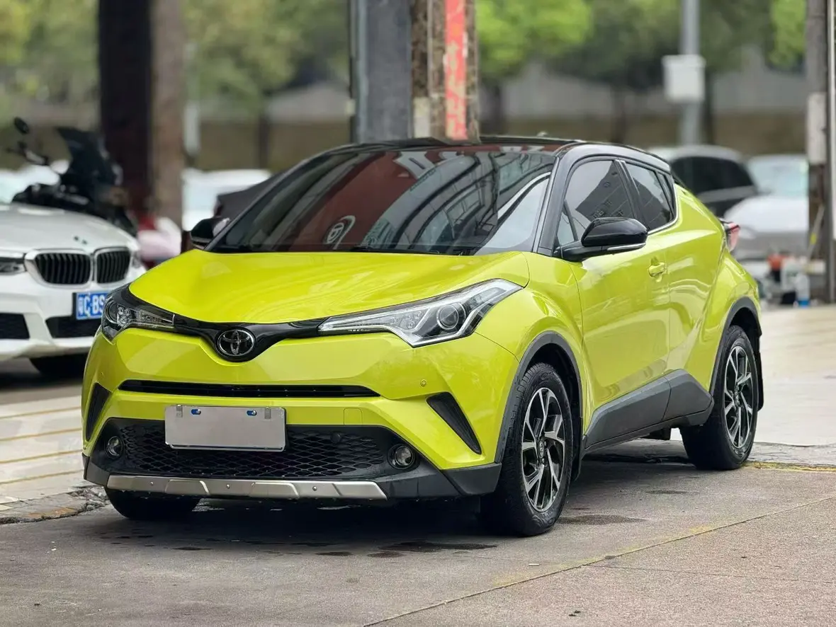 Toyota C-HR  из Китая