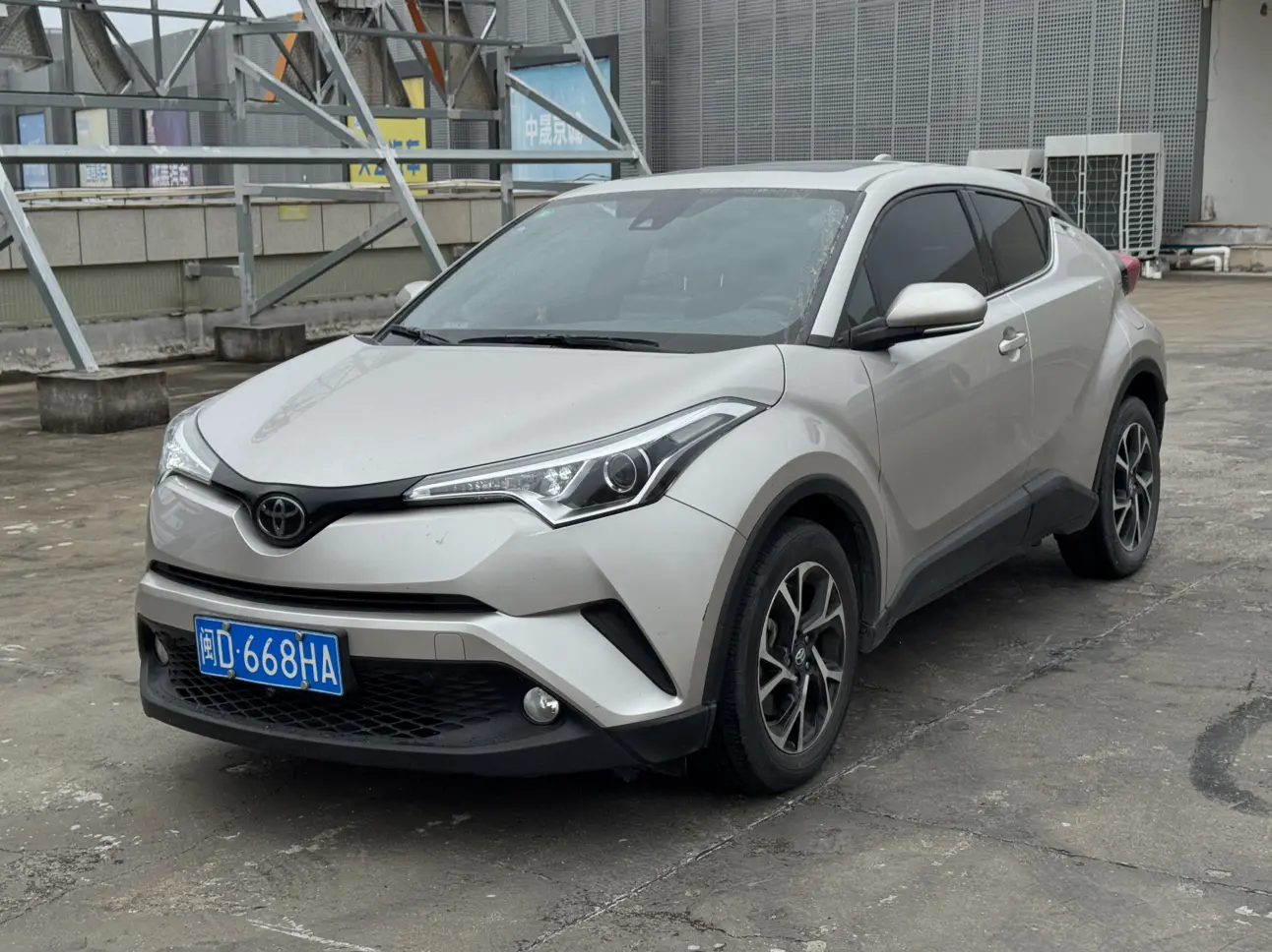 Toyota C-HR  из Китая