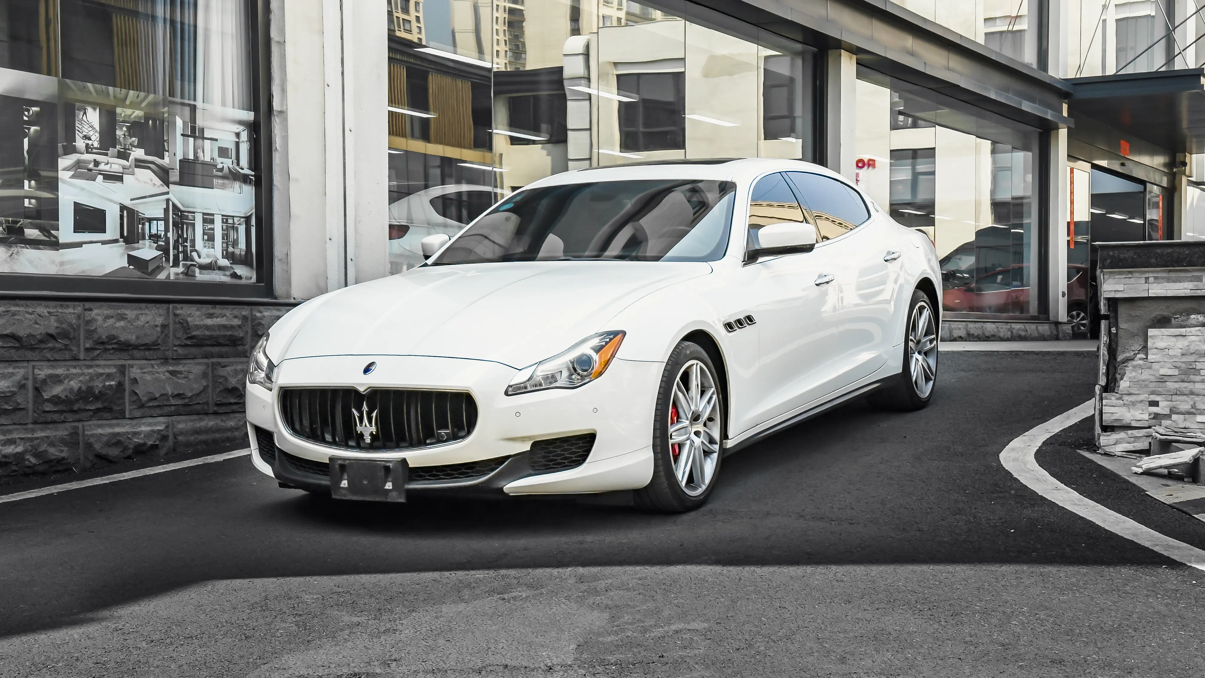 Maserati President
