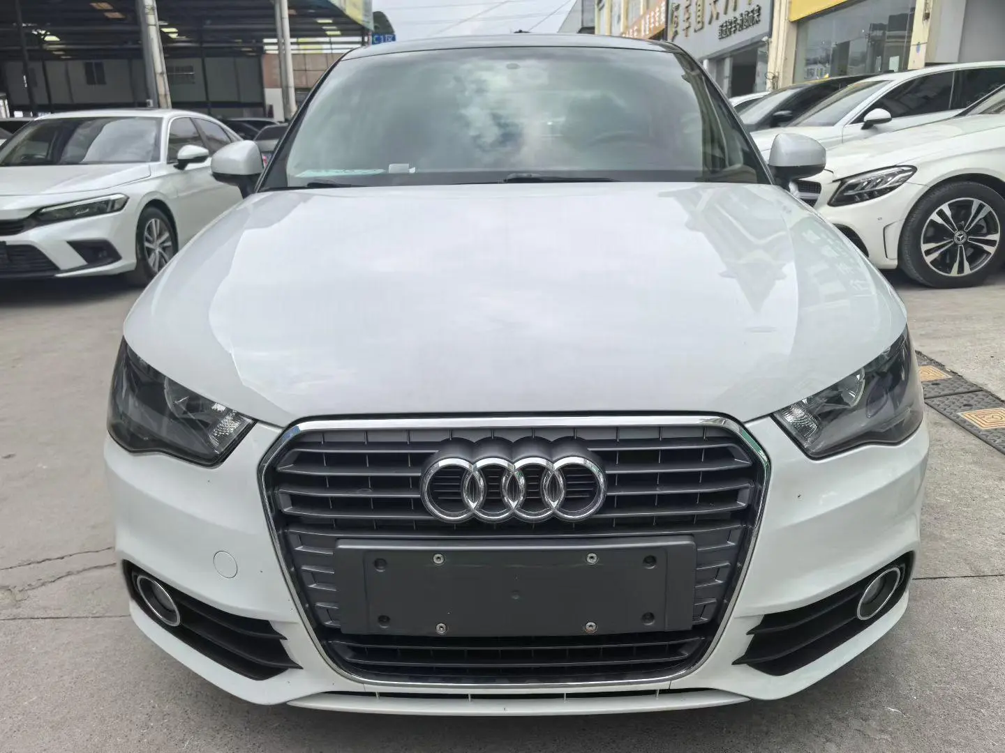 Audi A1  из Китая