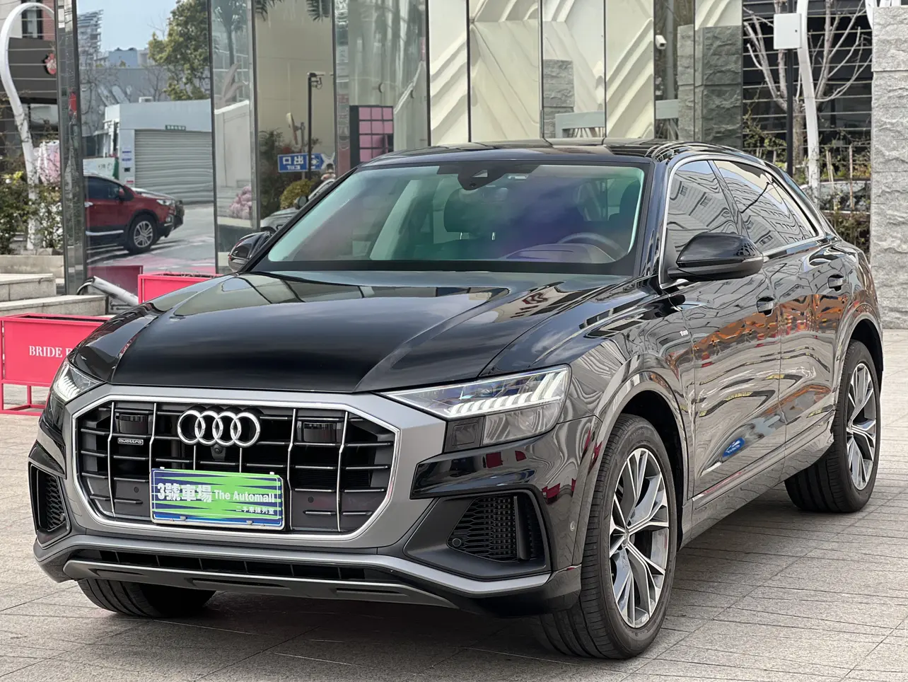 Audi Q8