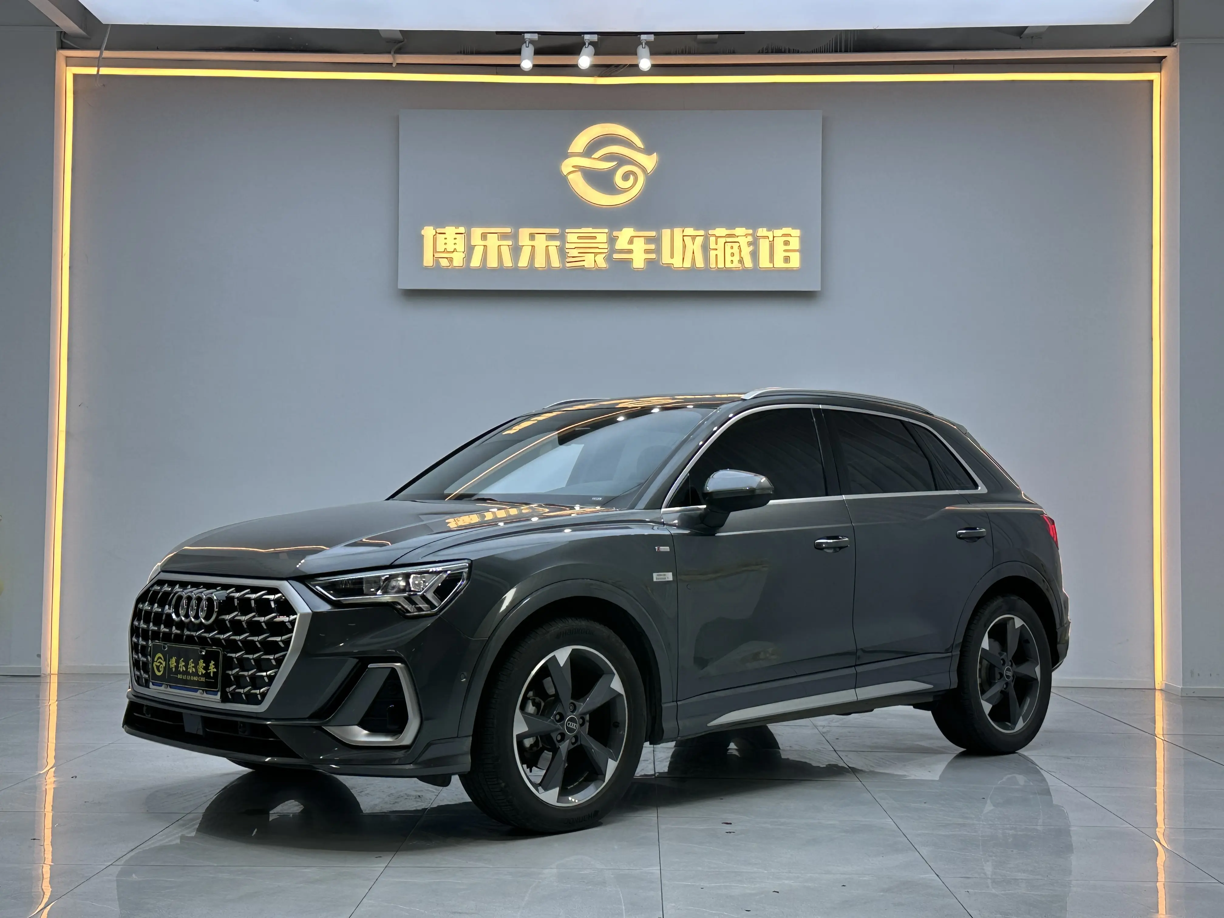 Audi Q3  из Китая