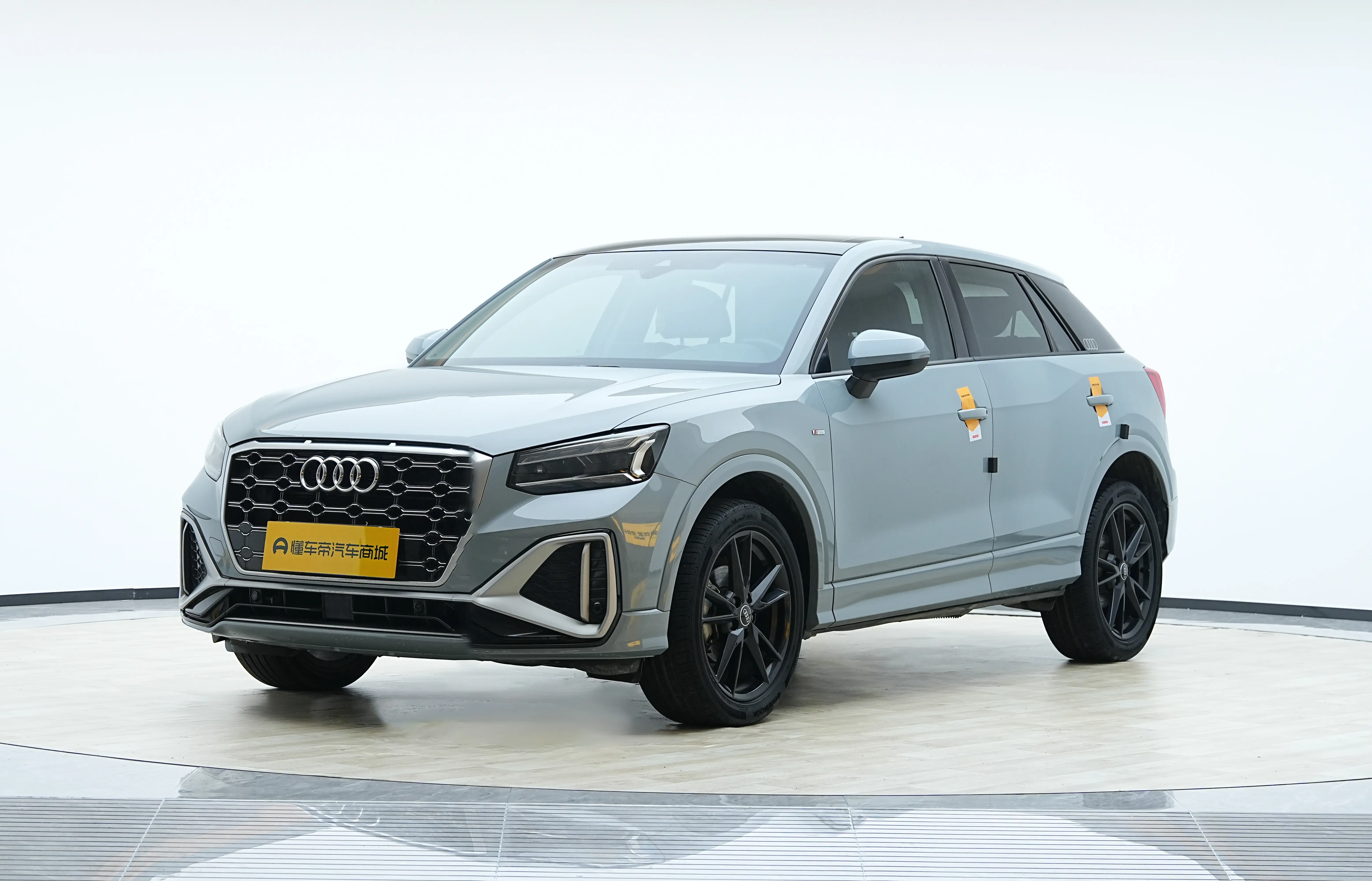 Audi Q2L