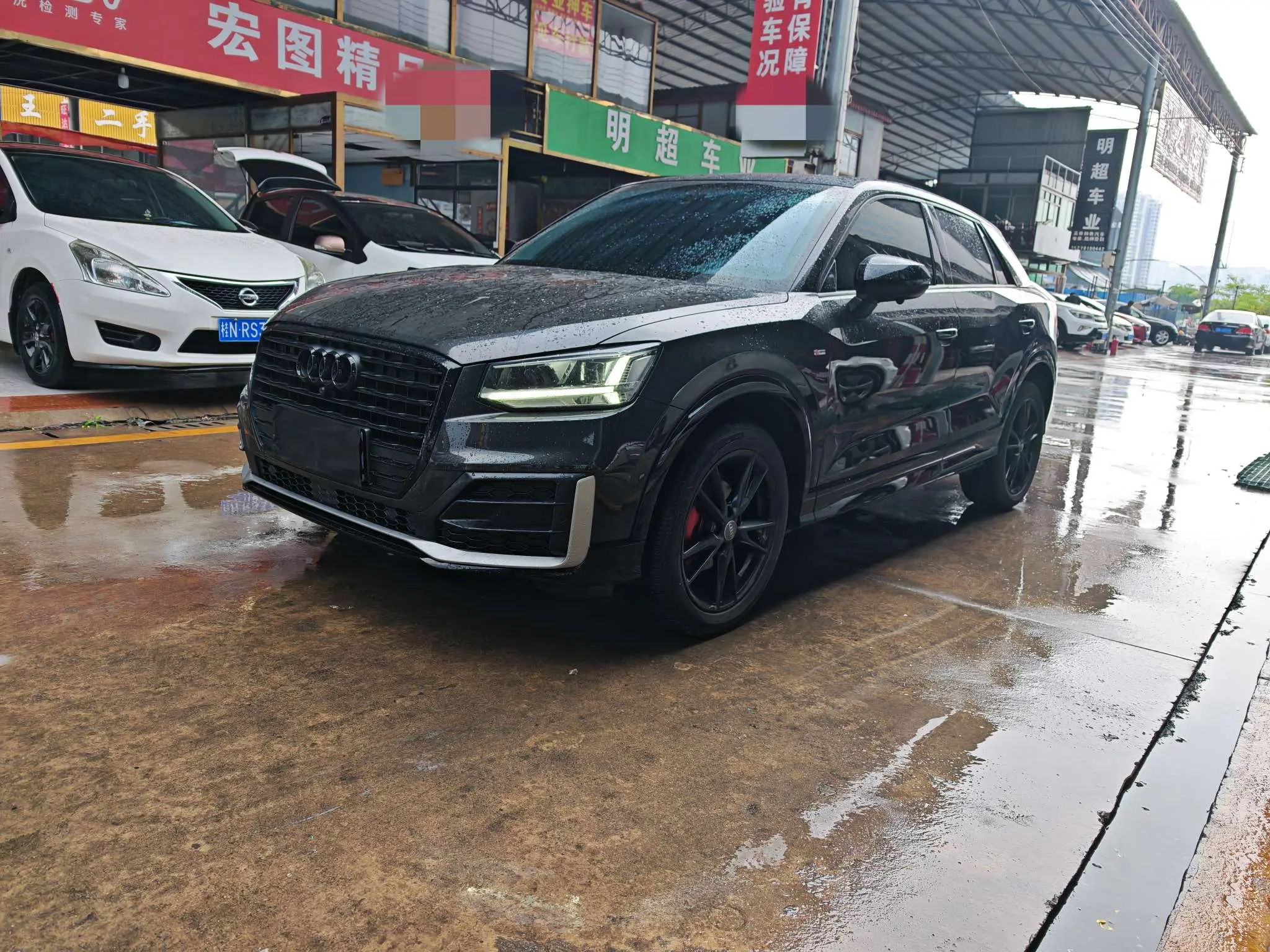Audi Q2L