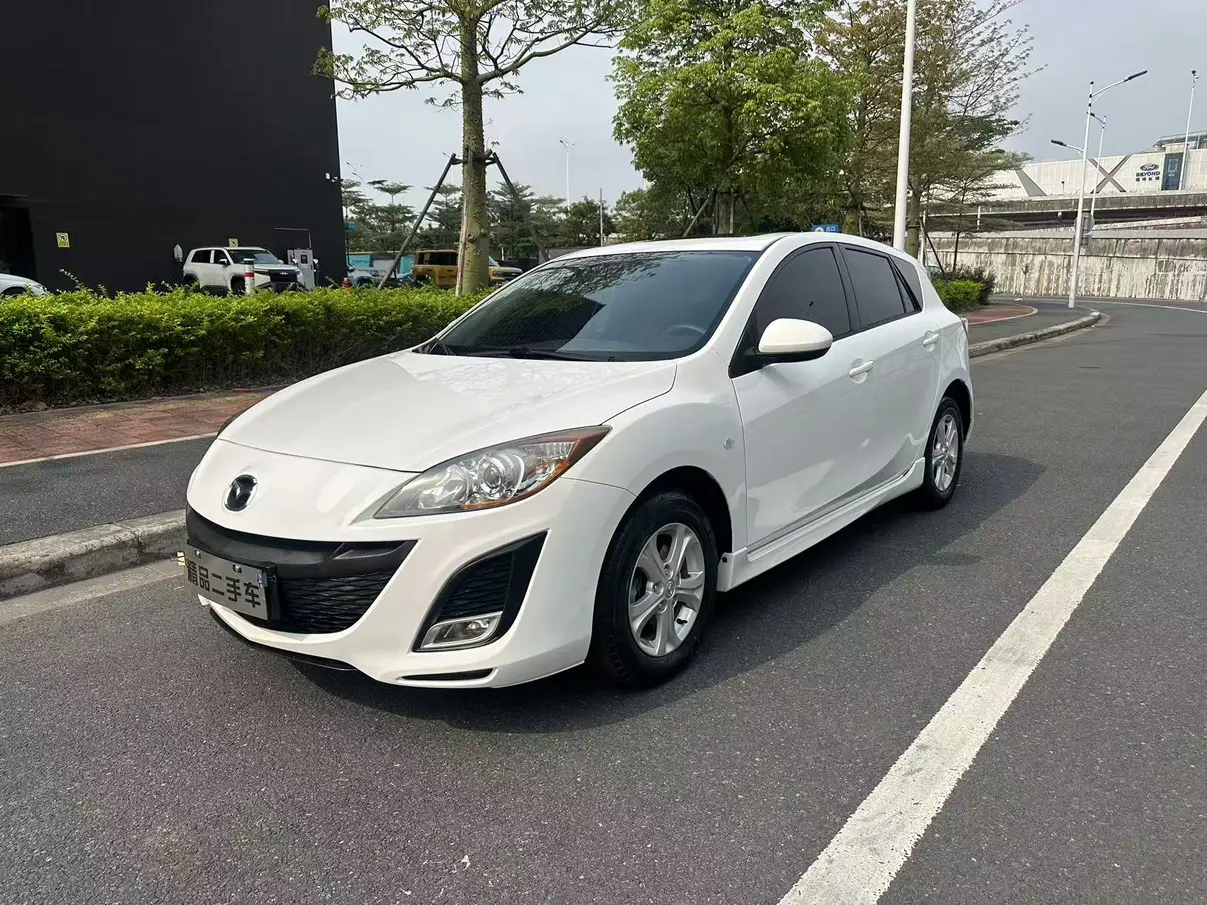 Mazda Axela (Mazda3)  из Китая