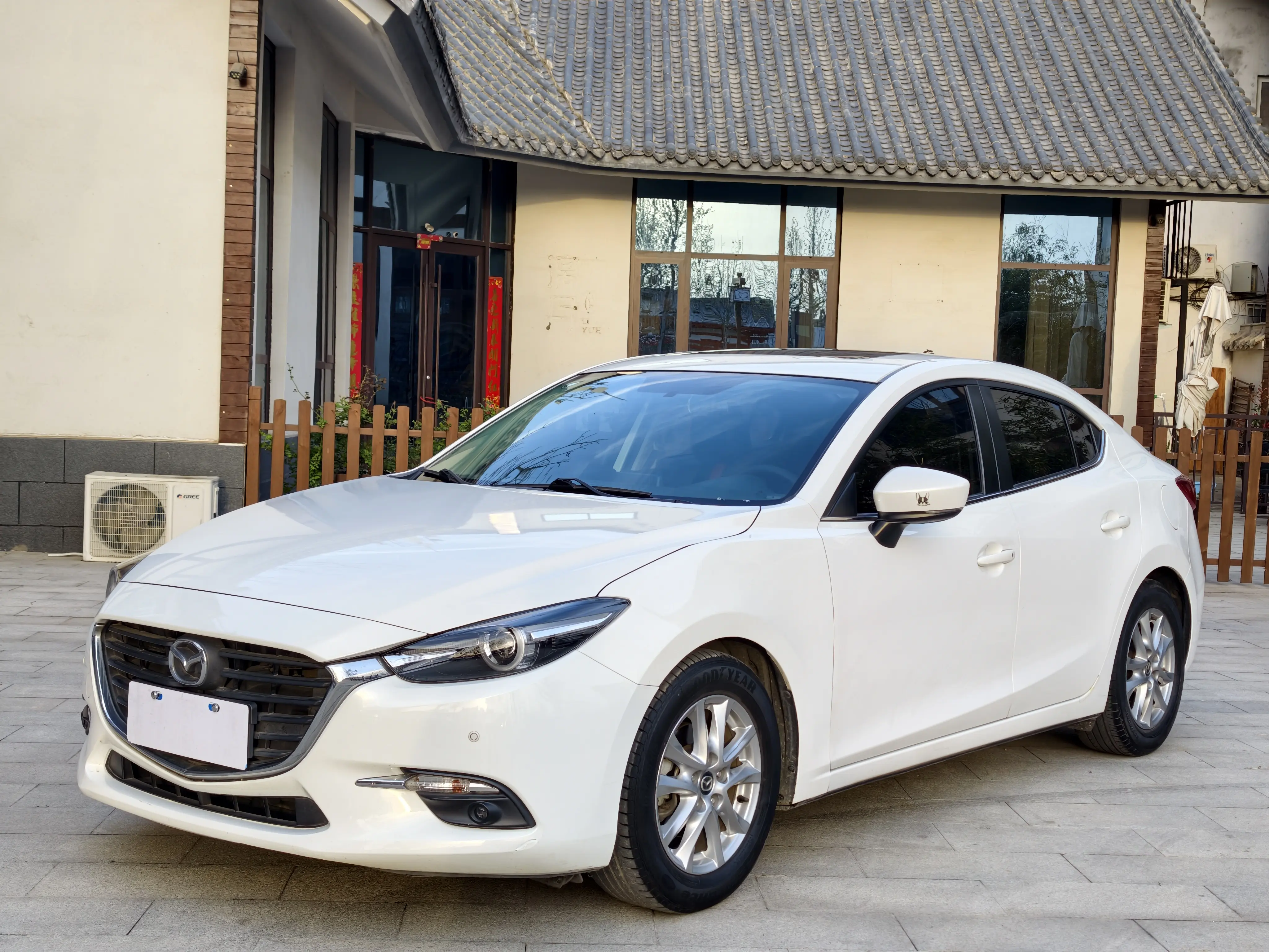 Mazda Axela