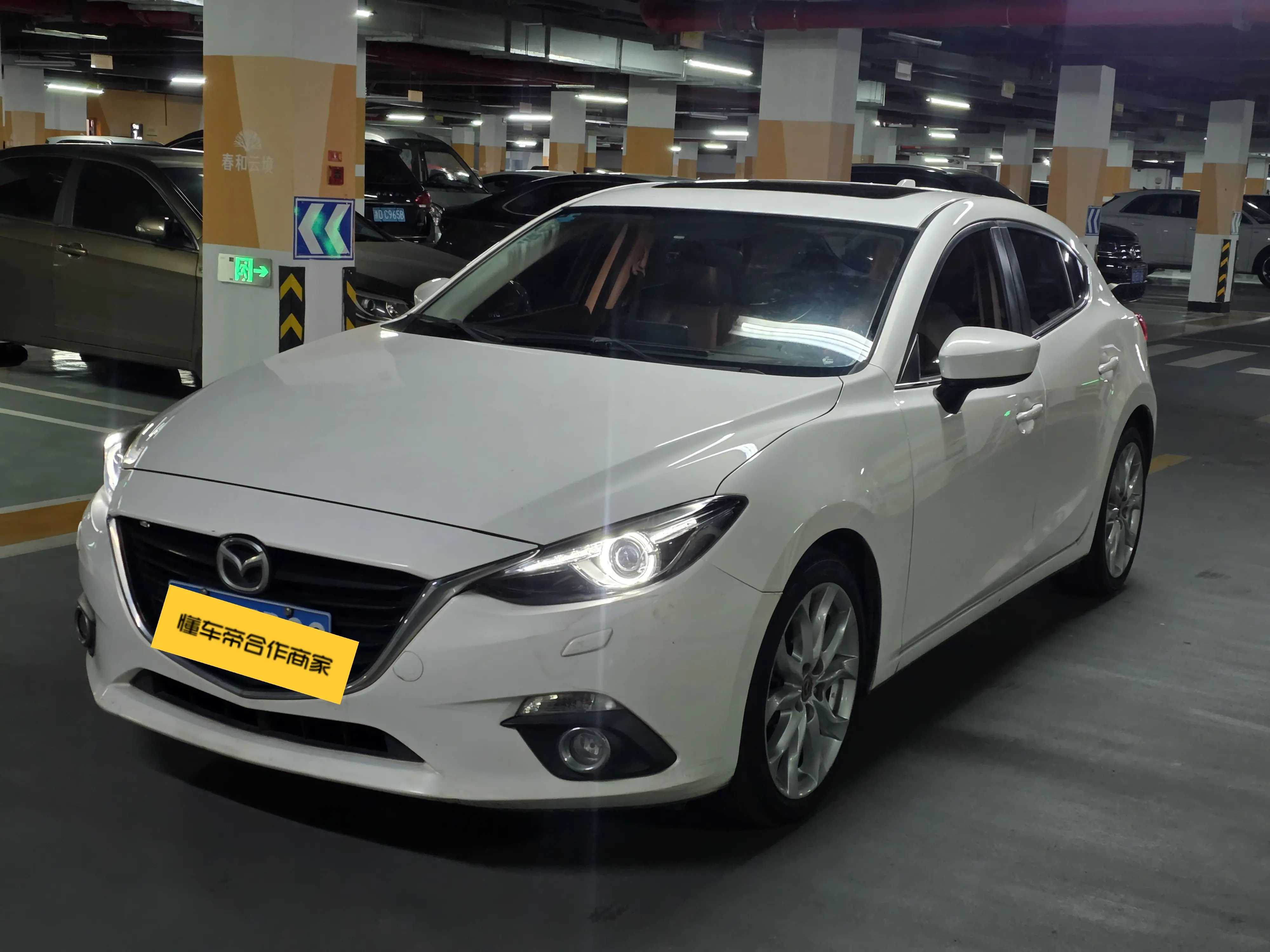 Mazda Axela (Mazda3)  из Китая