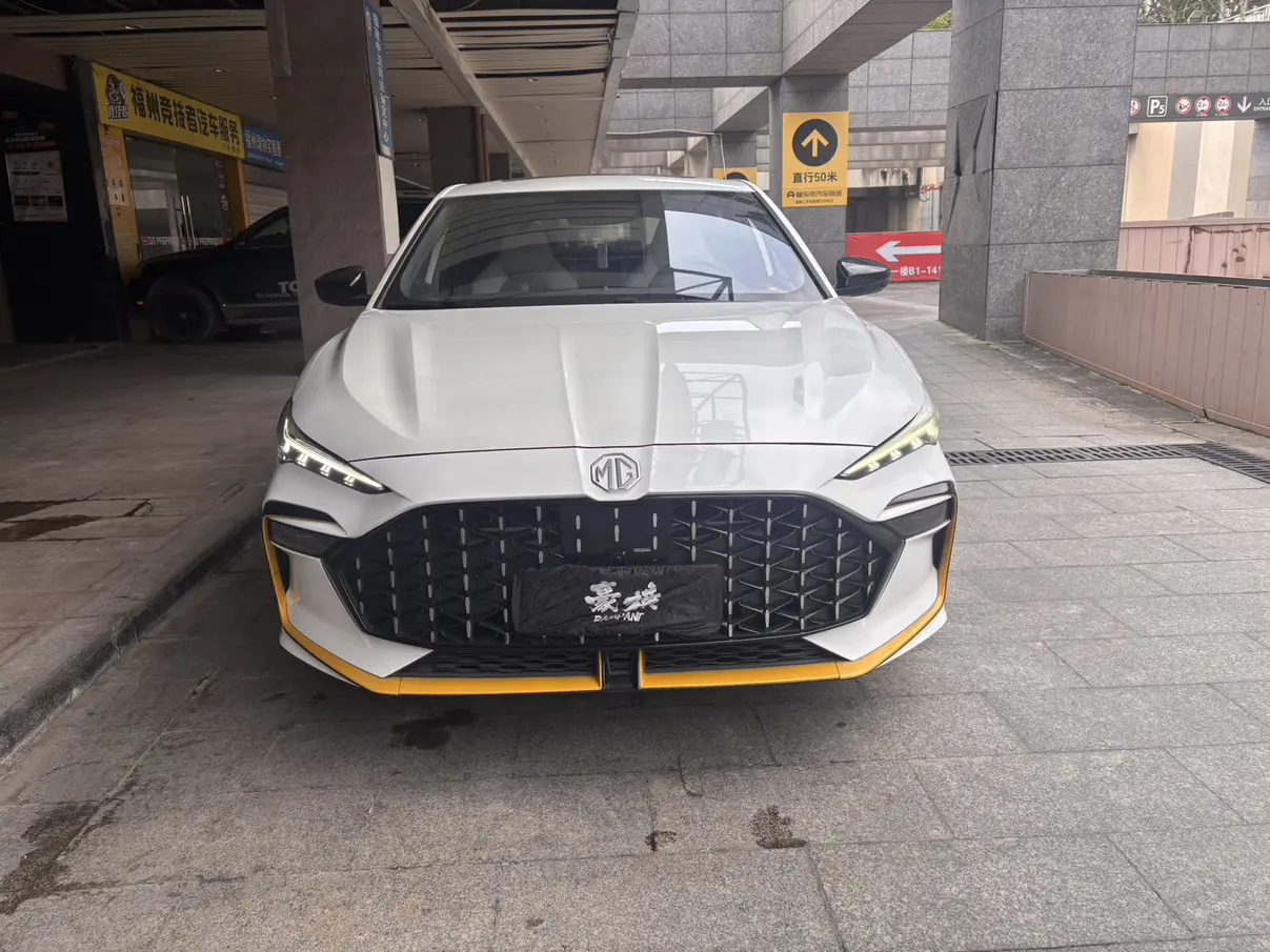 MG 6  из Китая