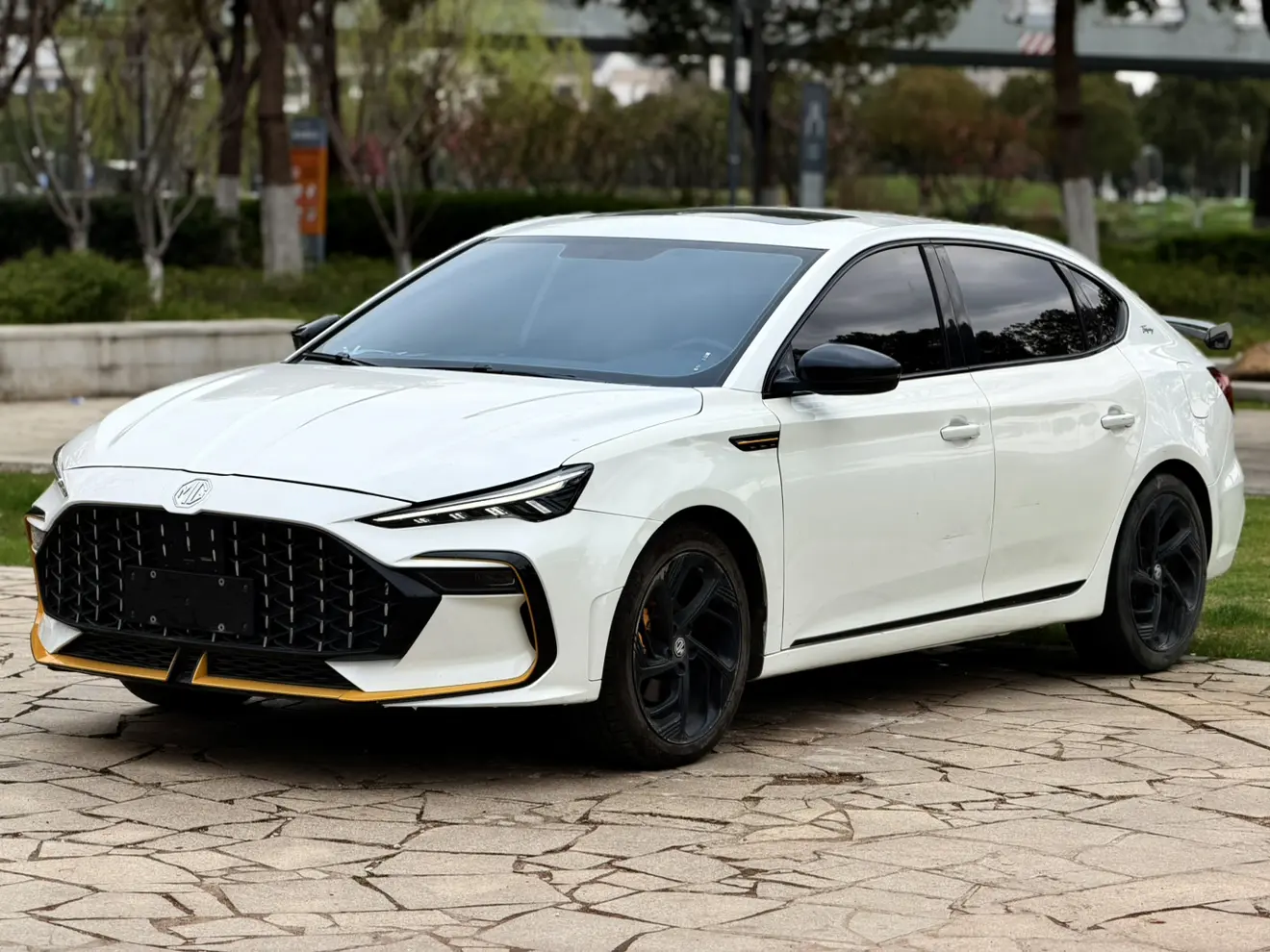 MG 6  из Китая