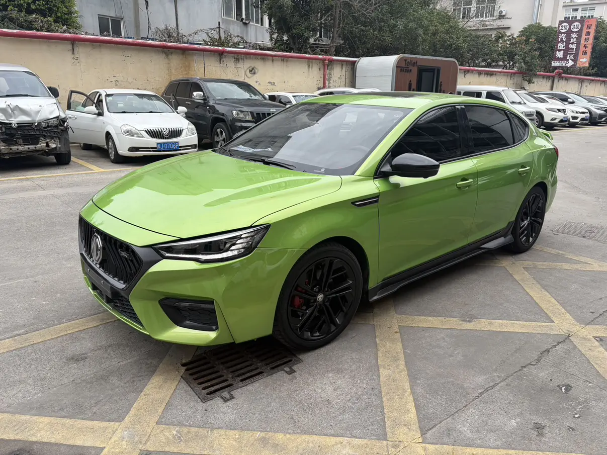MG 6  из Китая