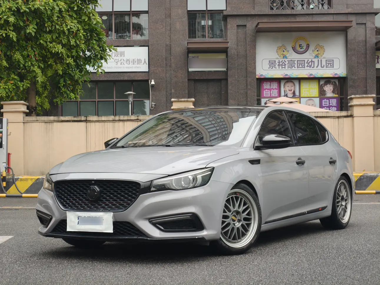 MG 6  из Китая