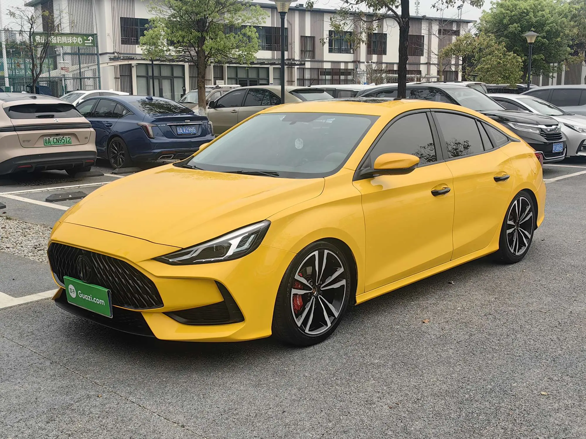 MG 5  из Китая