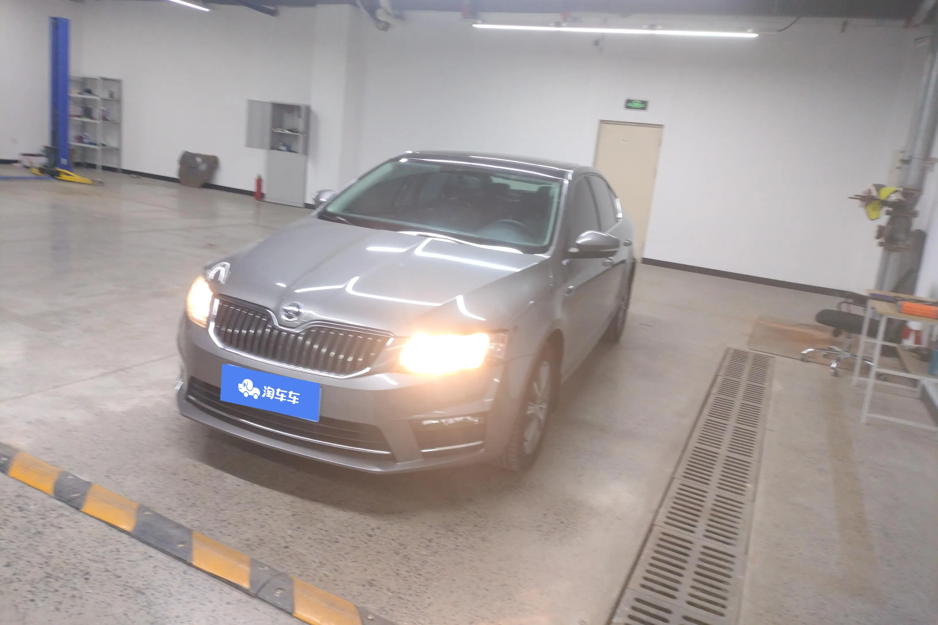 Skoda Octavia  из Китая