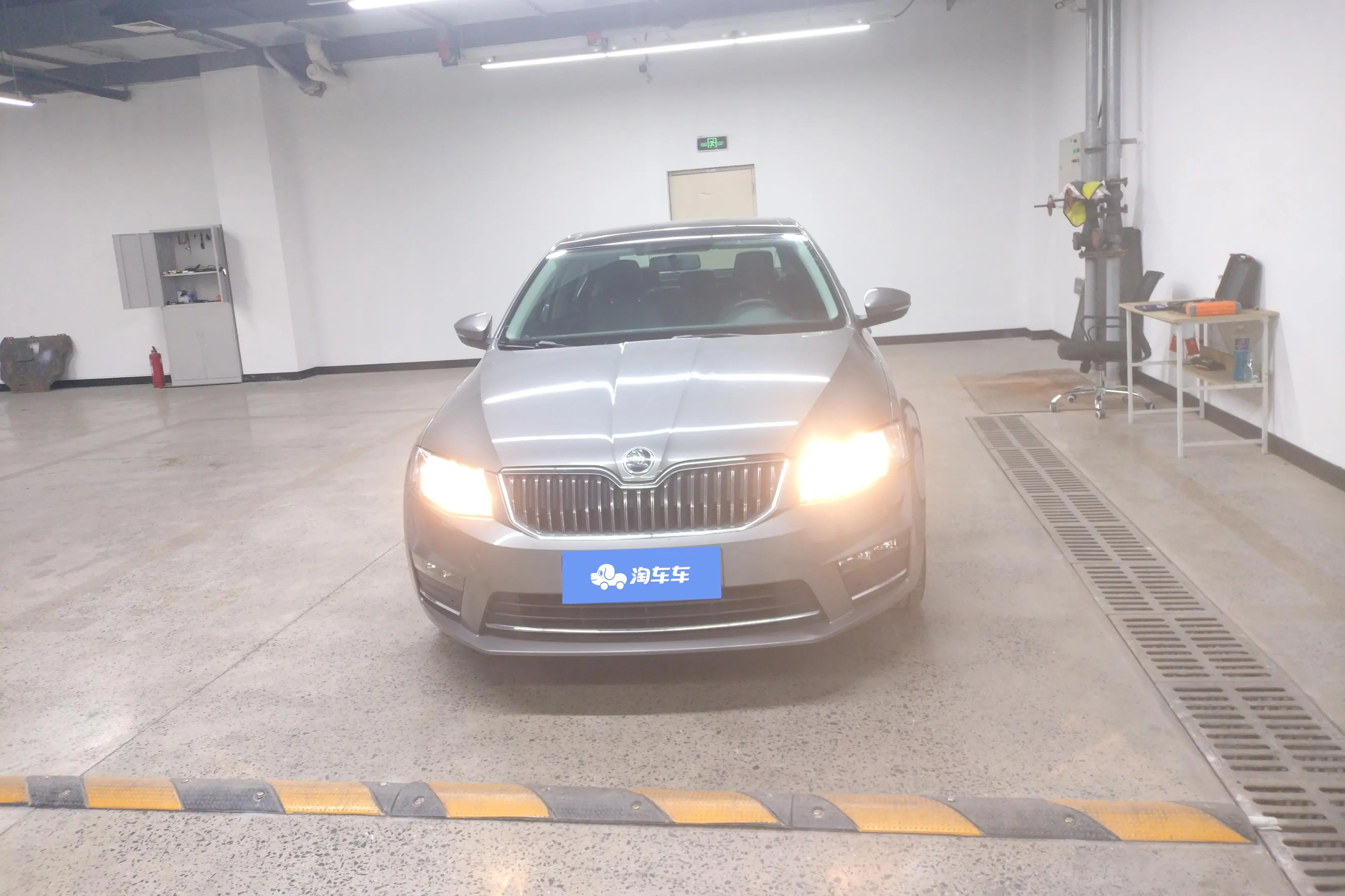 Skoda Octavia  из Китая