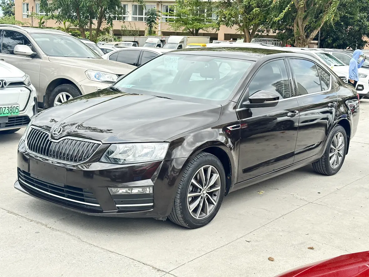 Skoda Octavia  из Китая