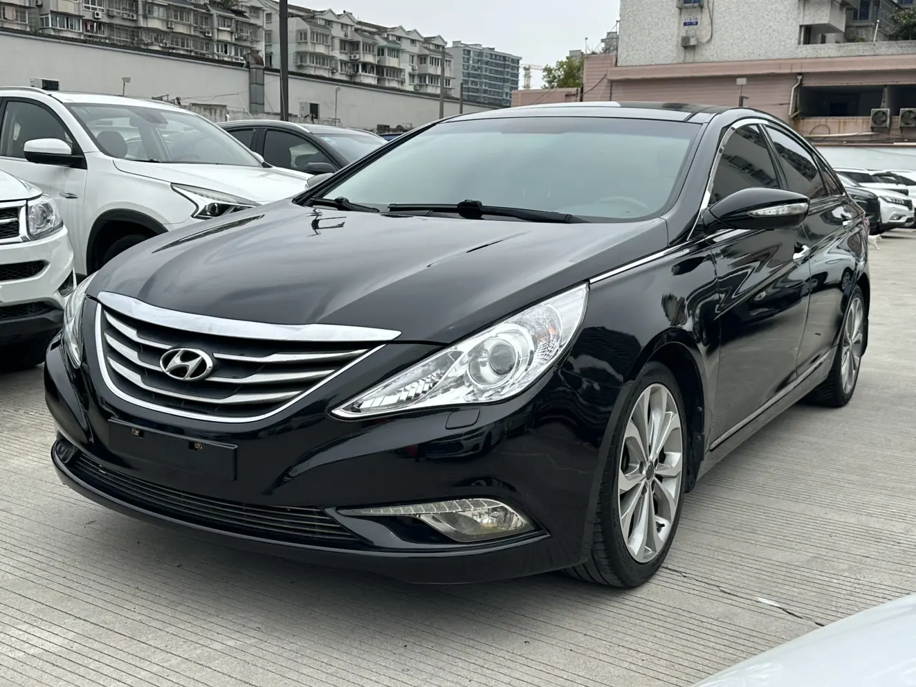 Hyundai Sonata eight