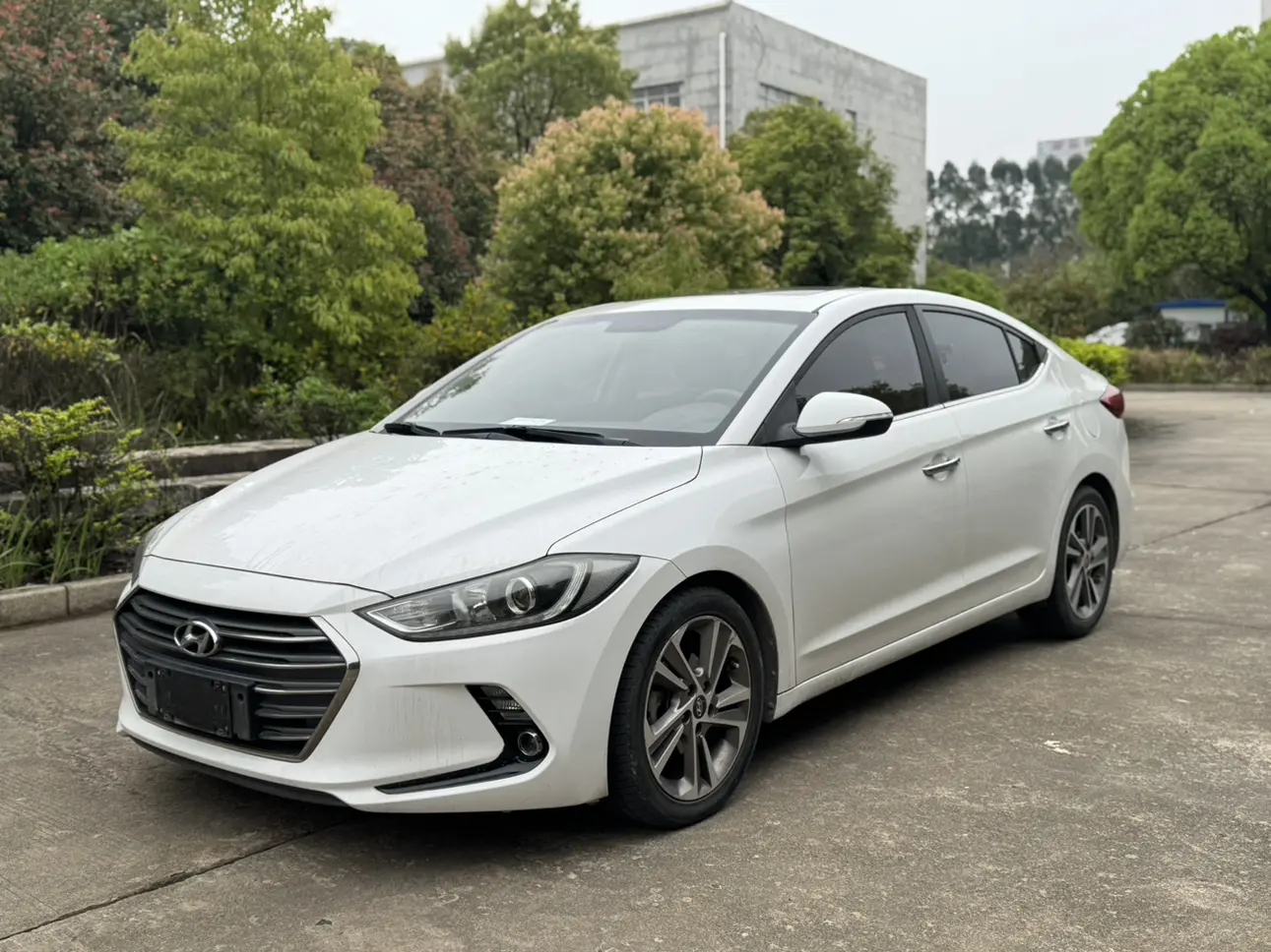 Hyundai Lead