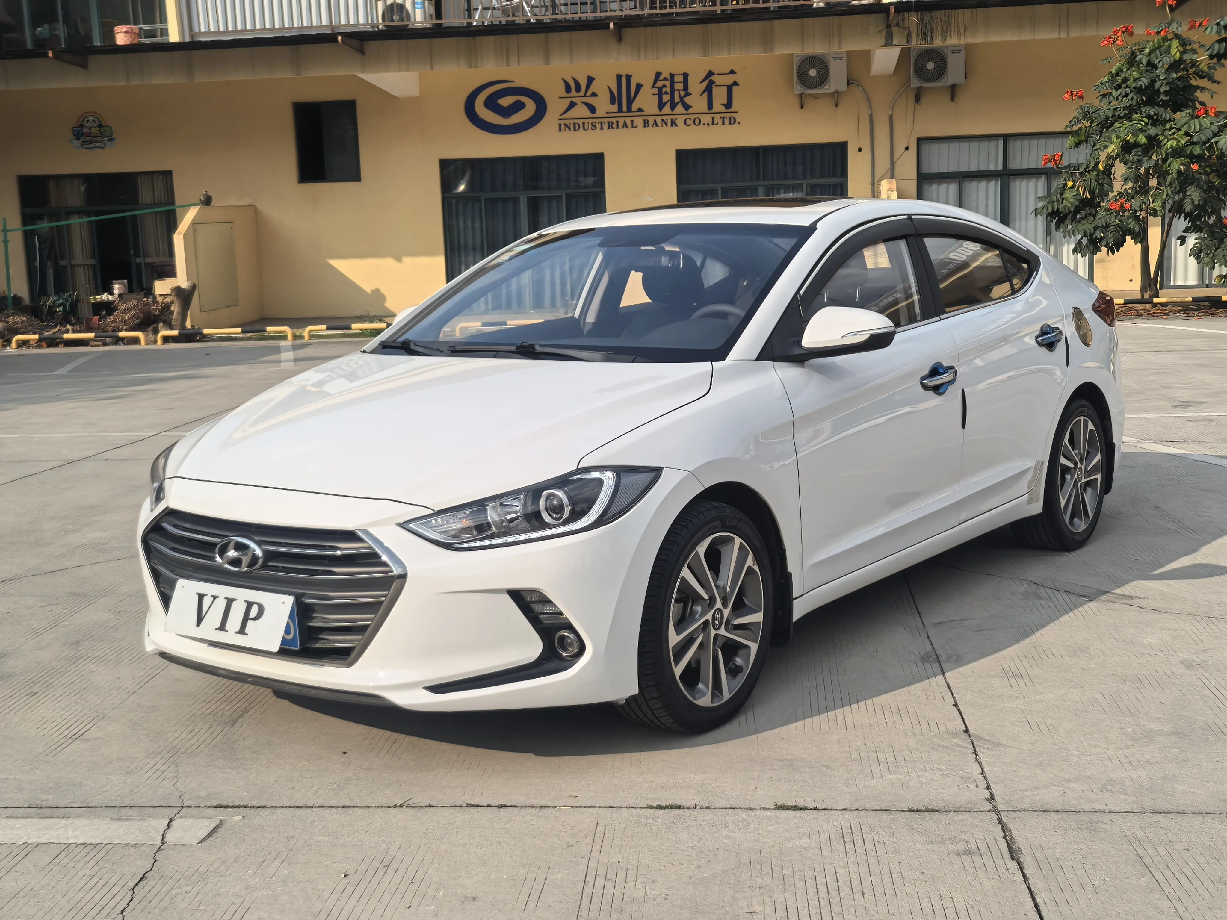 Hyundai Lead