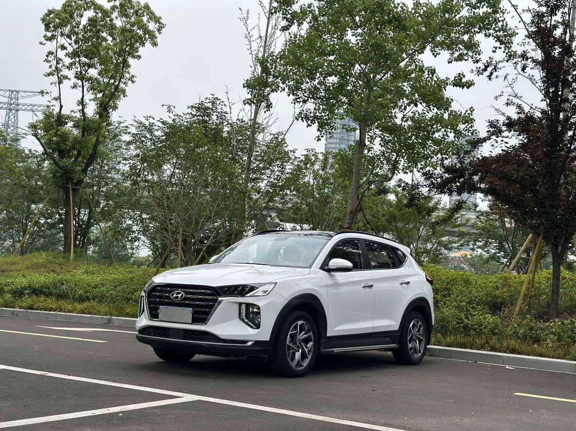 Hyundai Tucson L
