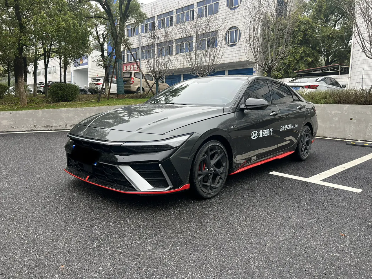 Hyundai Elantra